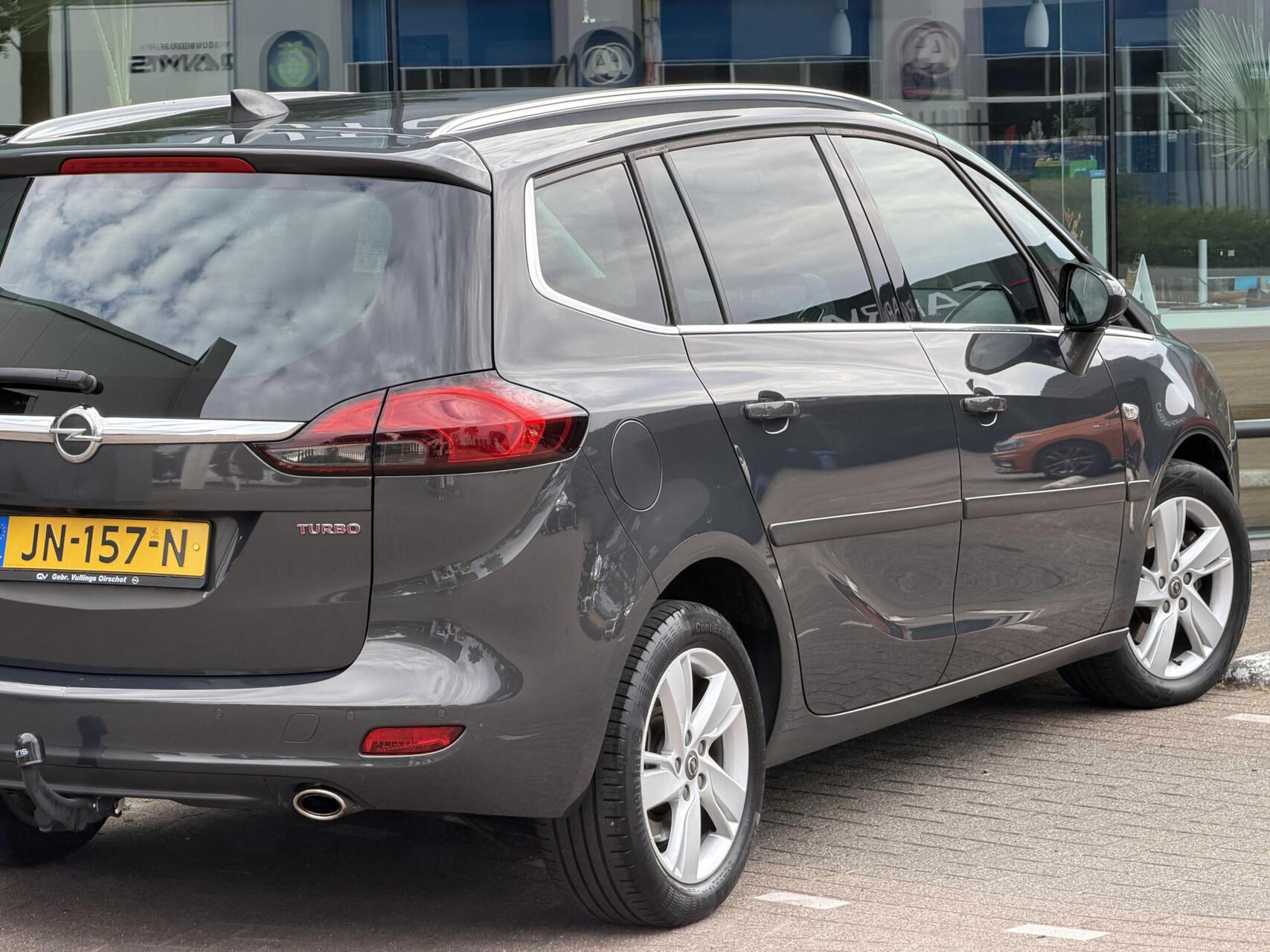 Foto van Opel Zafira Tourer