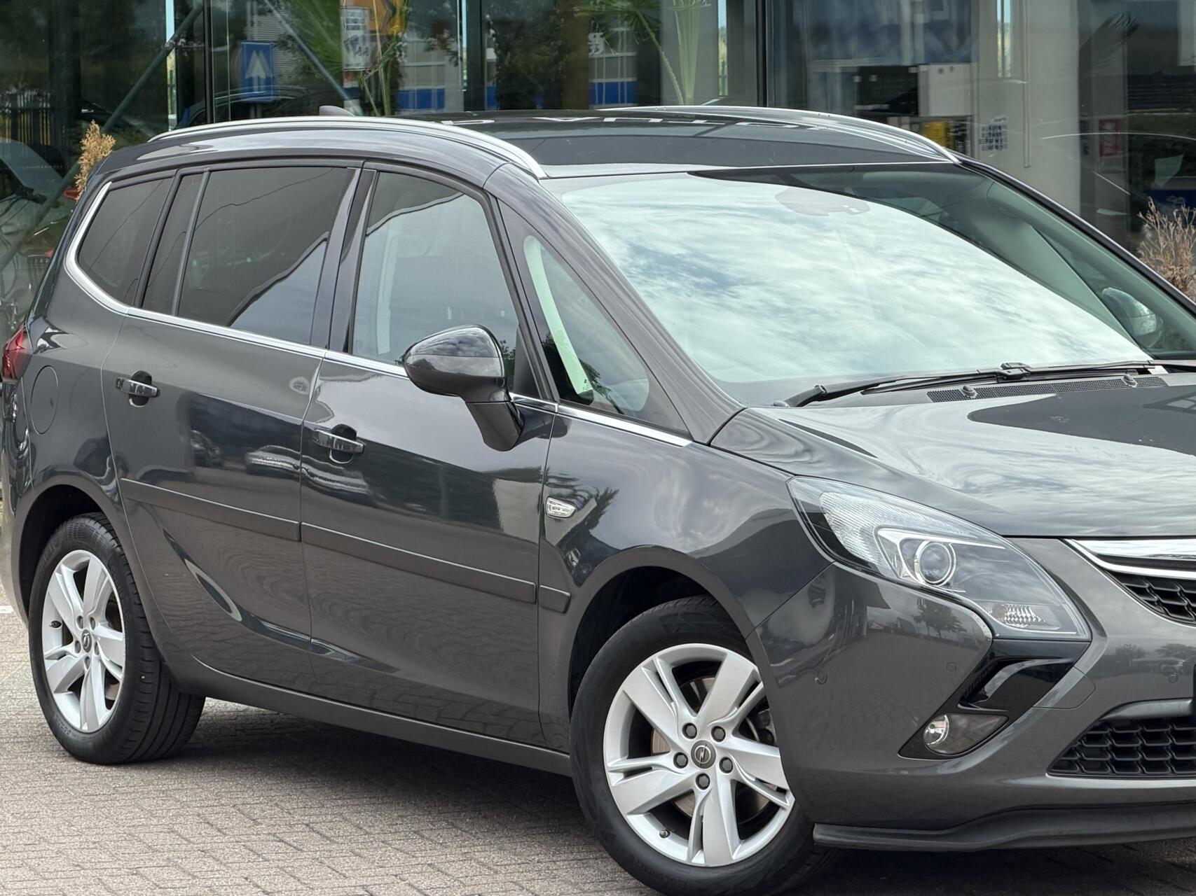Foto van Opel Zafira Tourer