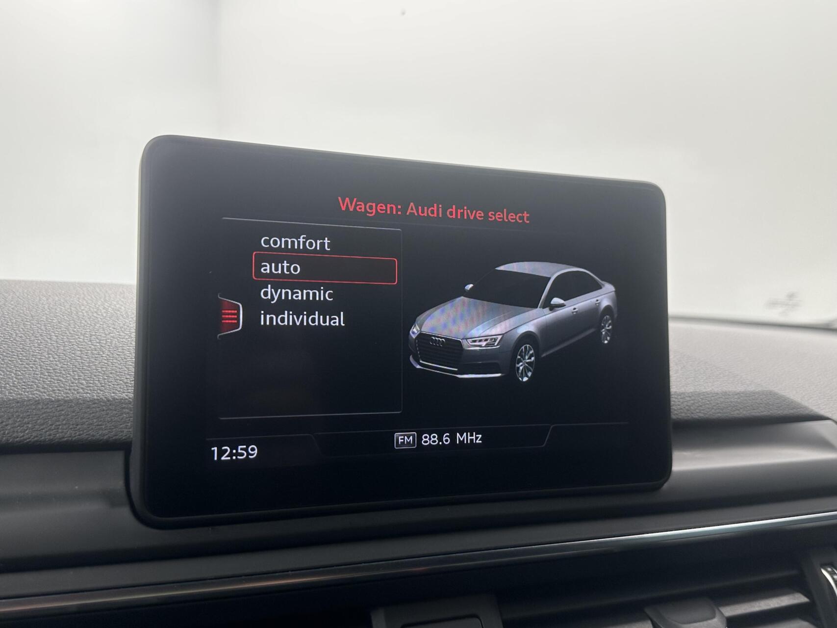 Foto van Audi A4 Limousine