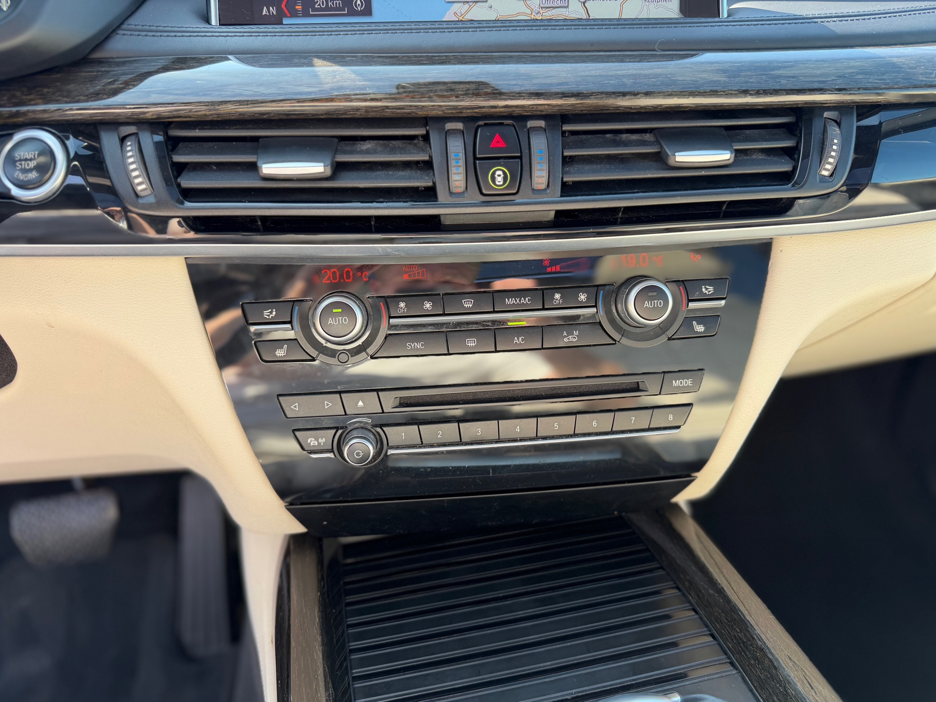 Foto van BMW X5 Xdrive30d