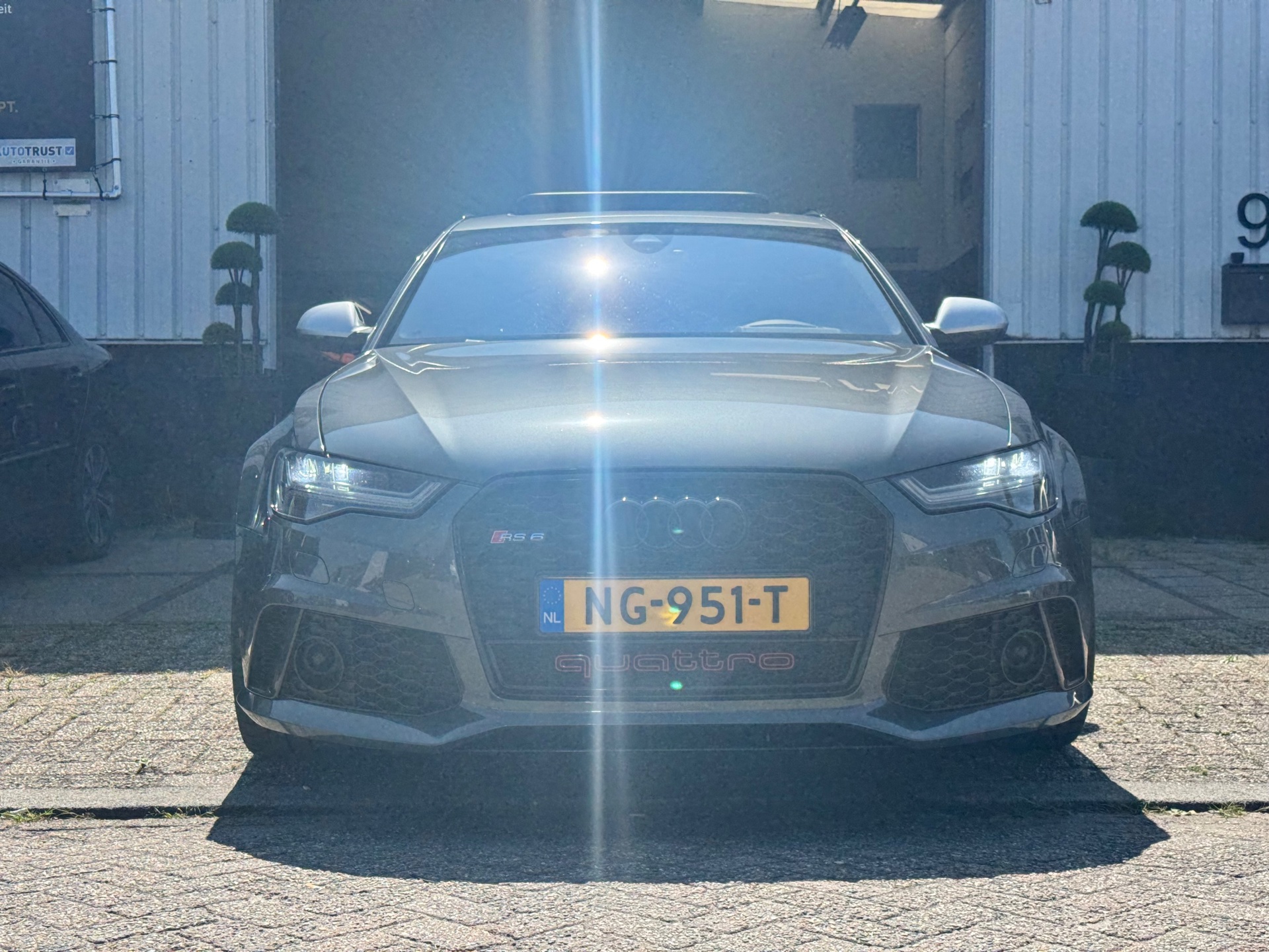 Foto van Audi RS 6 Avant Performance