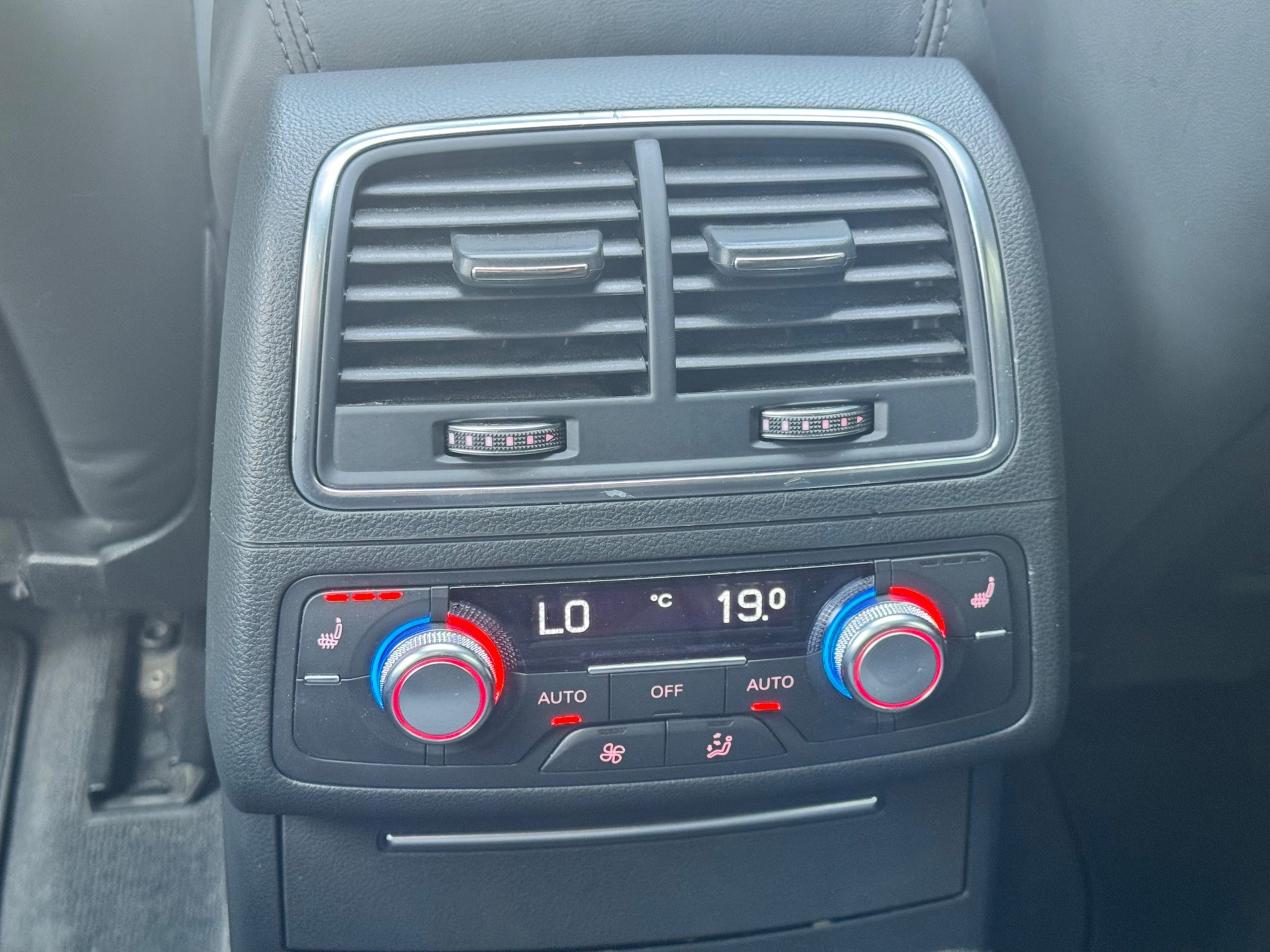 Foto van Audi RS 6 Avant Performance