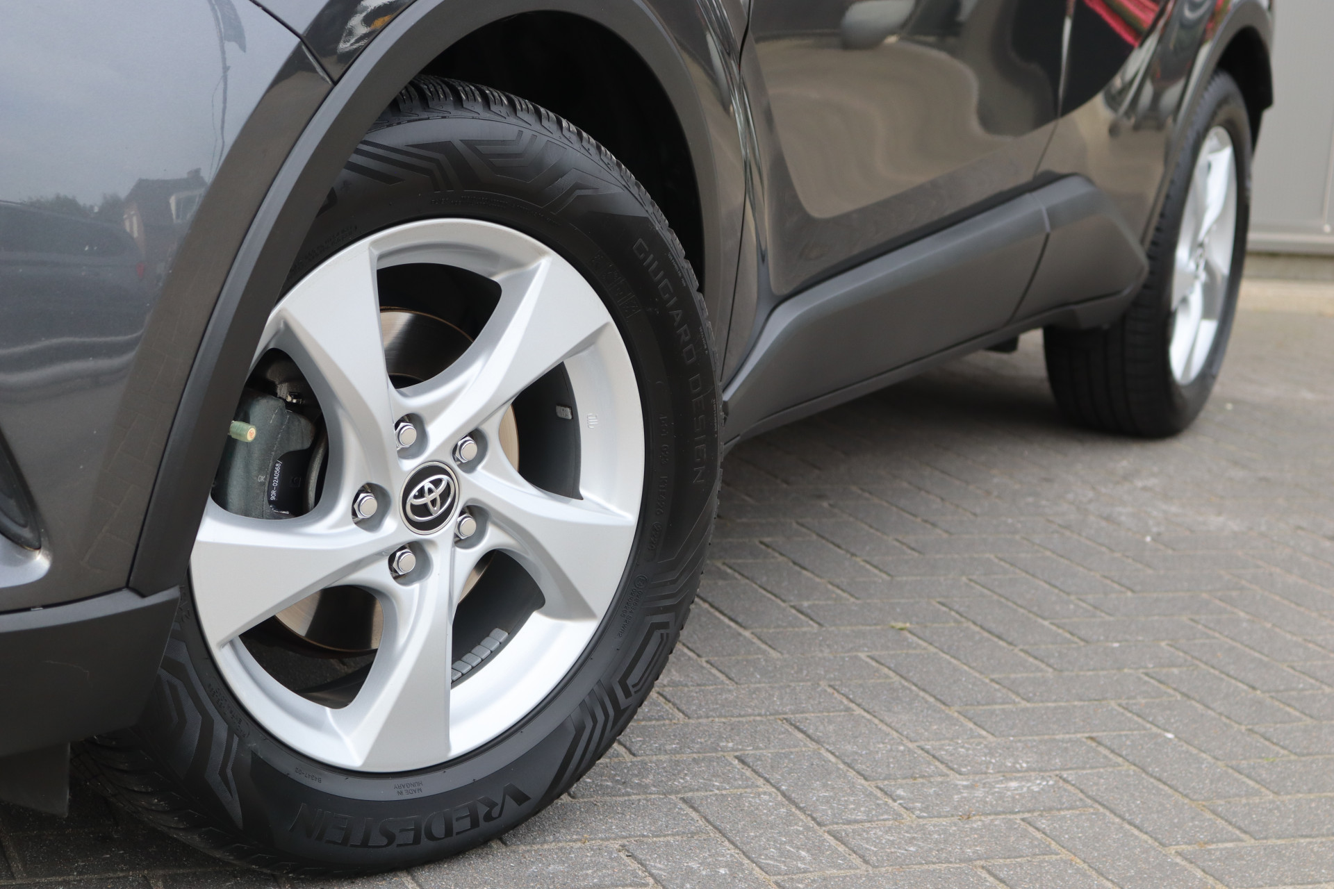Foto van Toyota Toyota C-hr