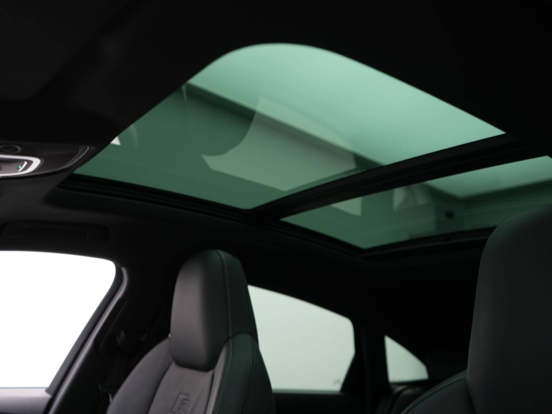 Foto van Audi E-tron S Sportback