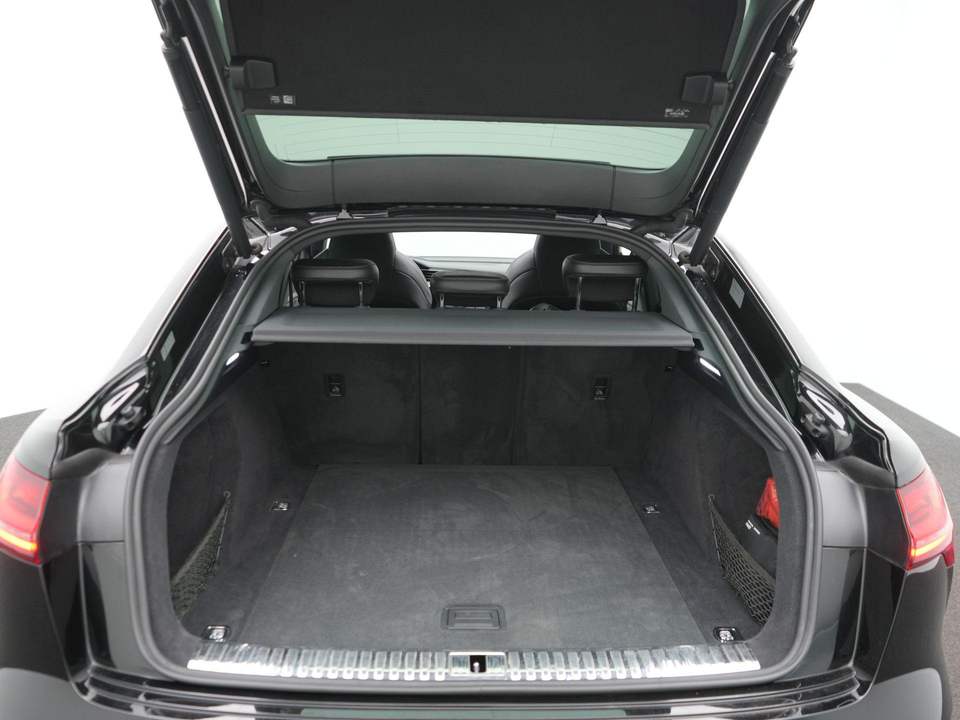 Foto van Audi E-tron S Sportback