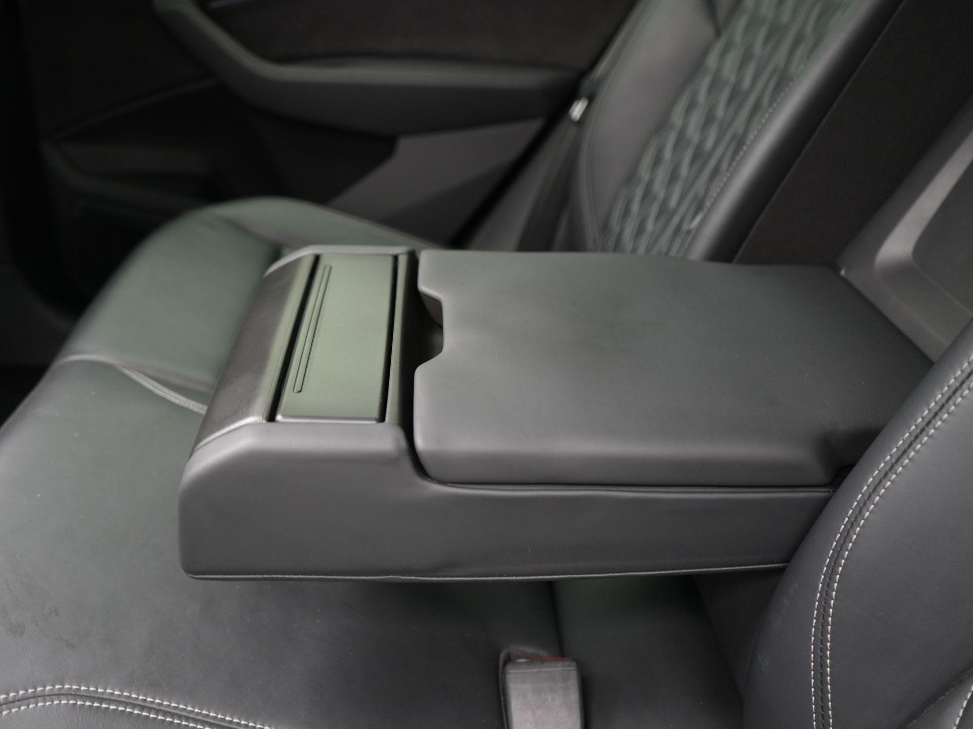 Foto van Audi E-tron S Sportback