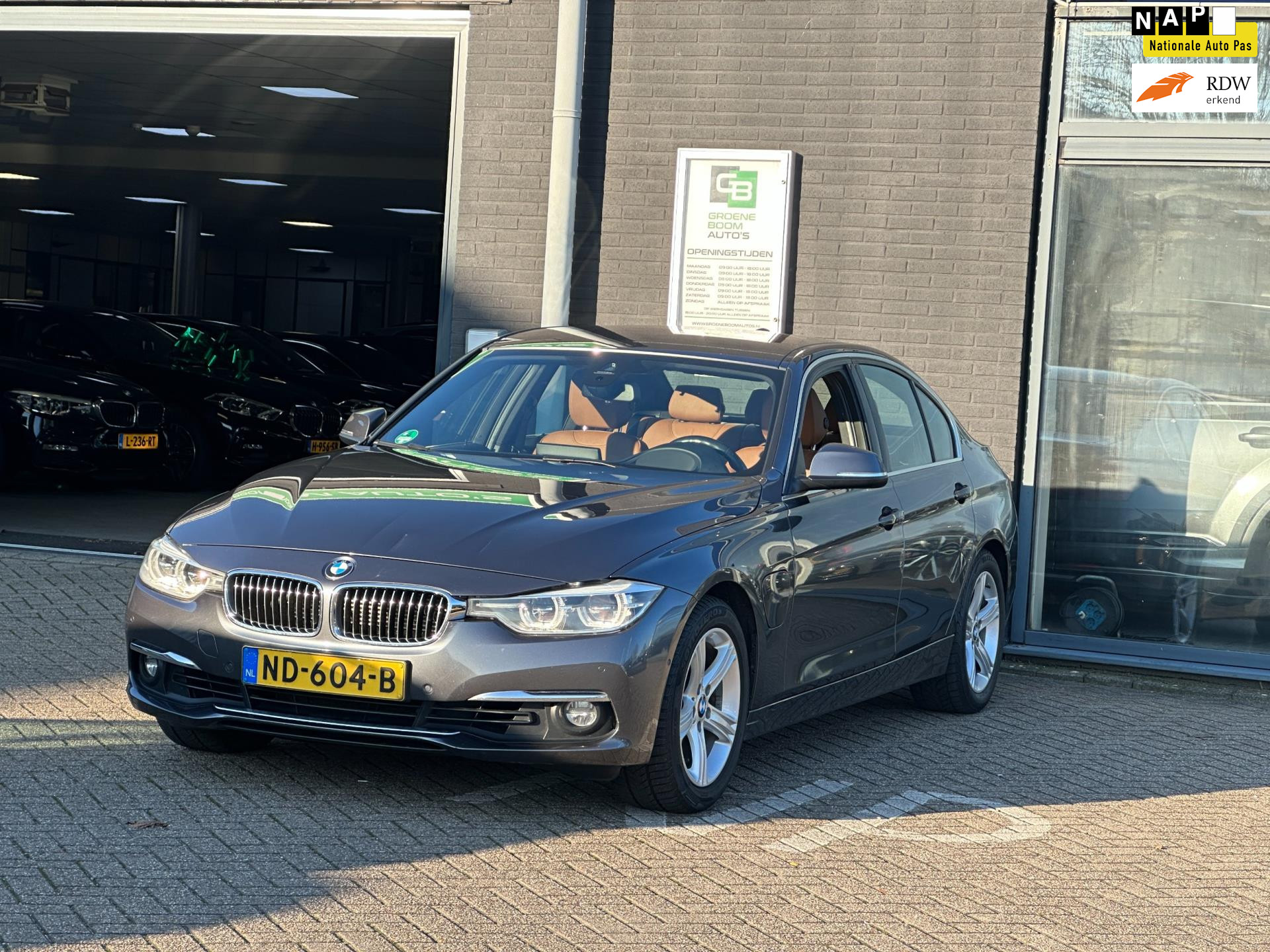 BMW 3-serie 330e Cent.Hi.Ex. 2016 - voorkant