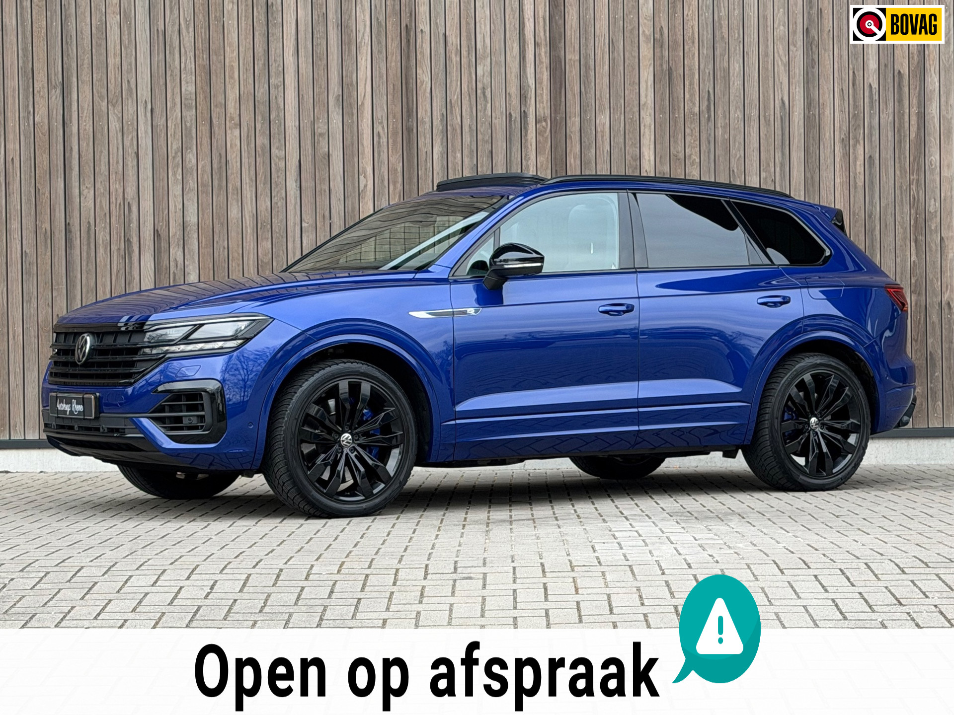 Volkswagen Touareg R 3.0 TSi 4MOTION R / Lapiz Blue / Pano / 2021 - voorkant