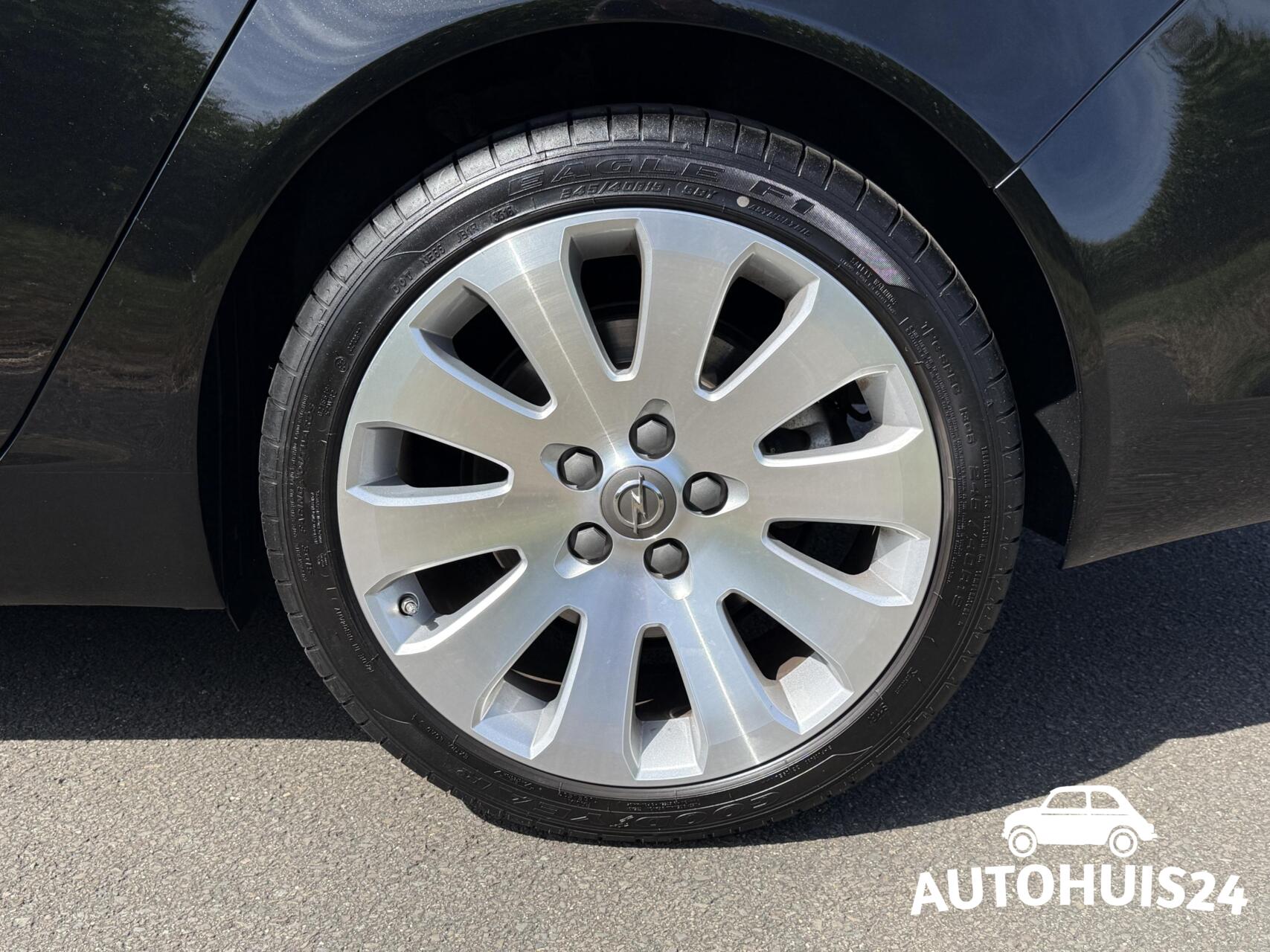 Foto van Opel Insignia Limousine HB