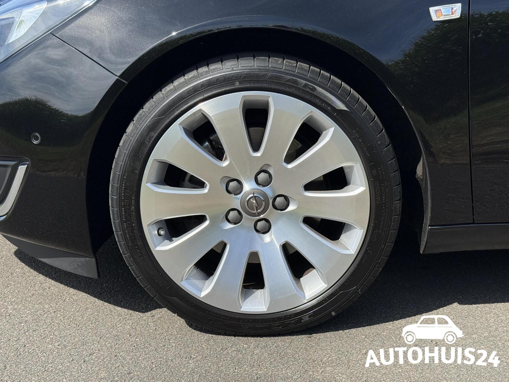Foto van Opel Insignia Limousine HB