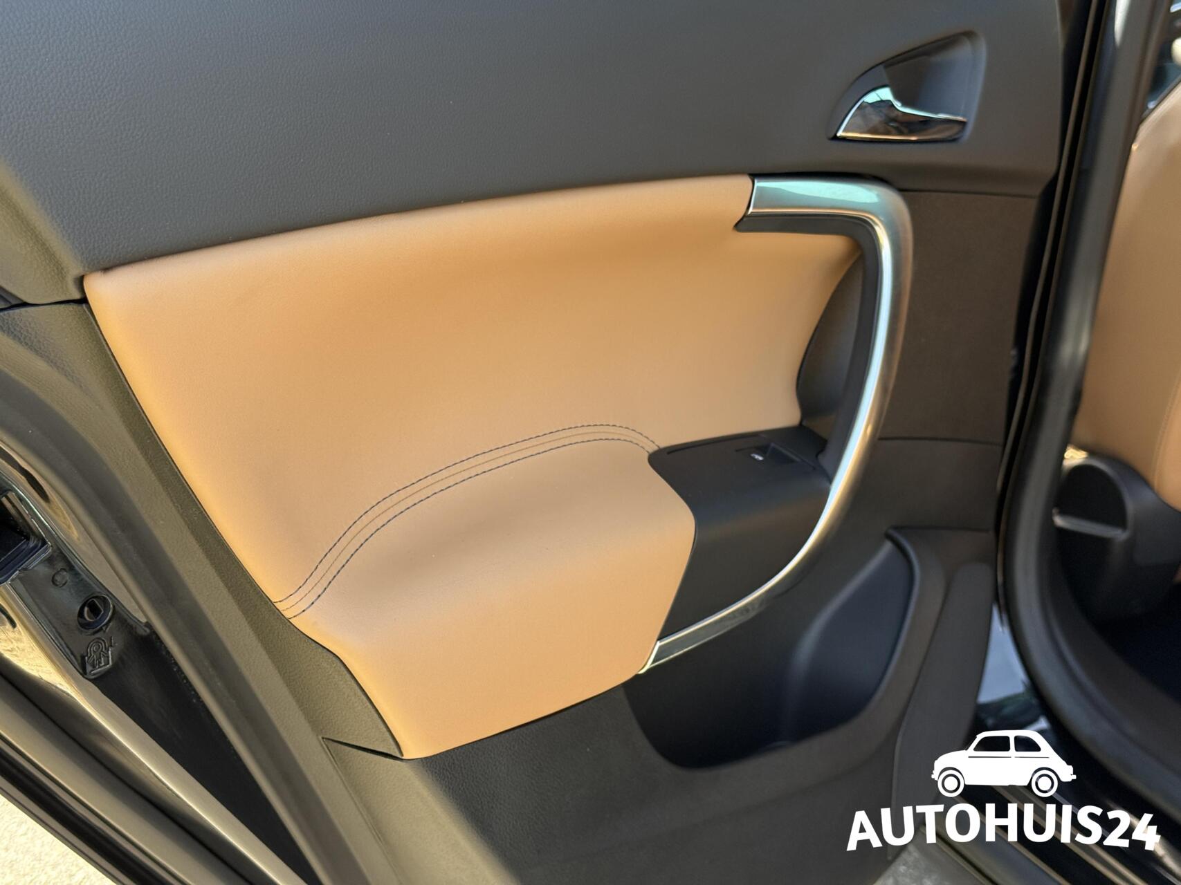 Foto van Opel Insignia Limousine HB