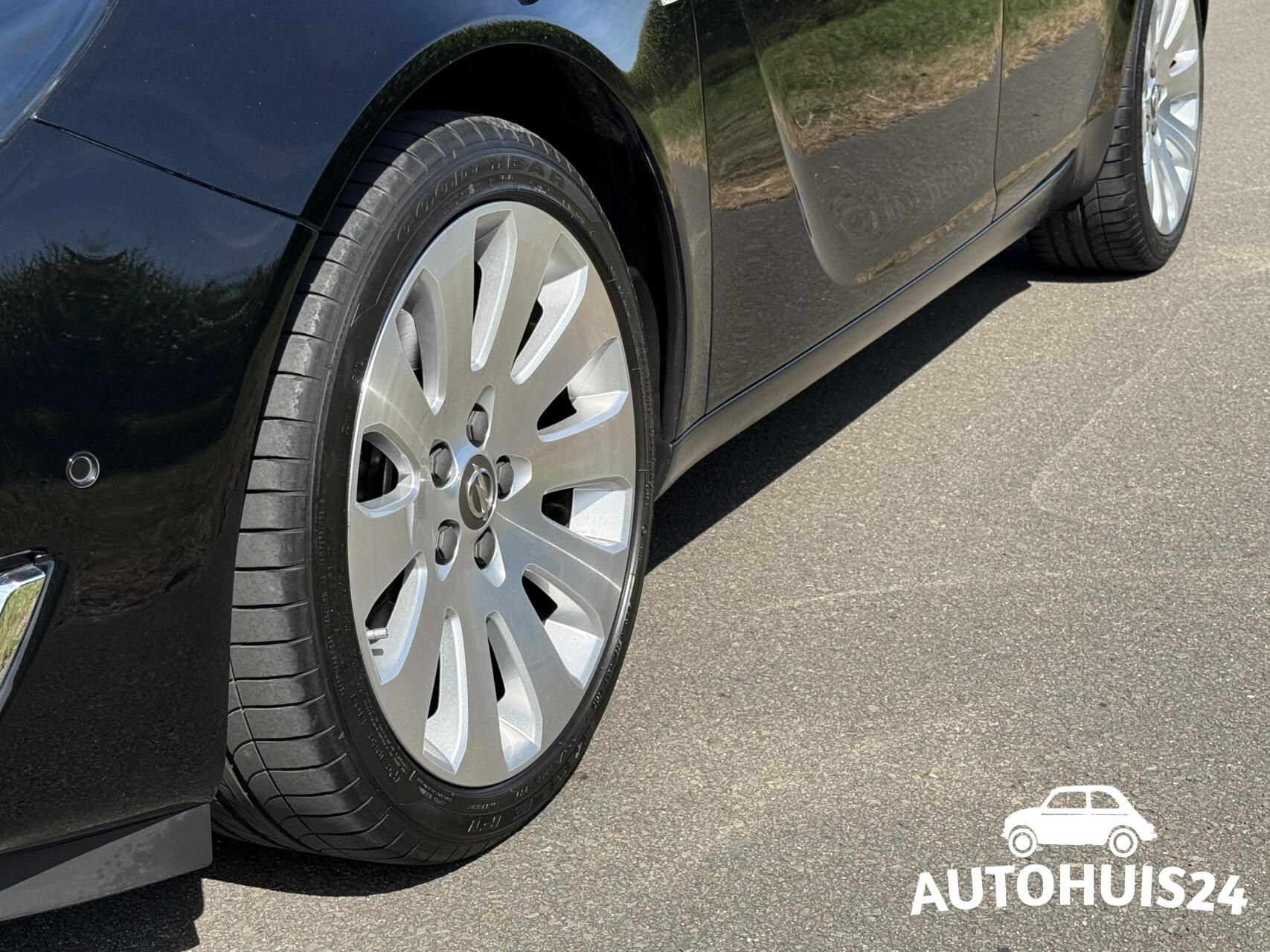 Foto van Opel Insignia Limousine HB