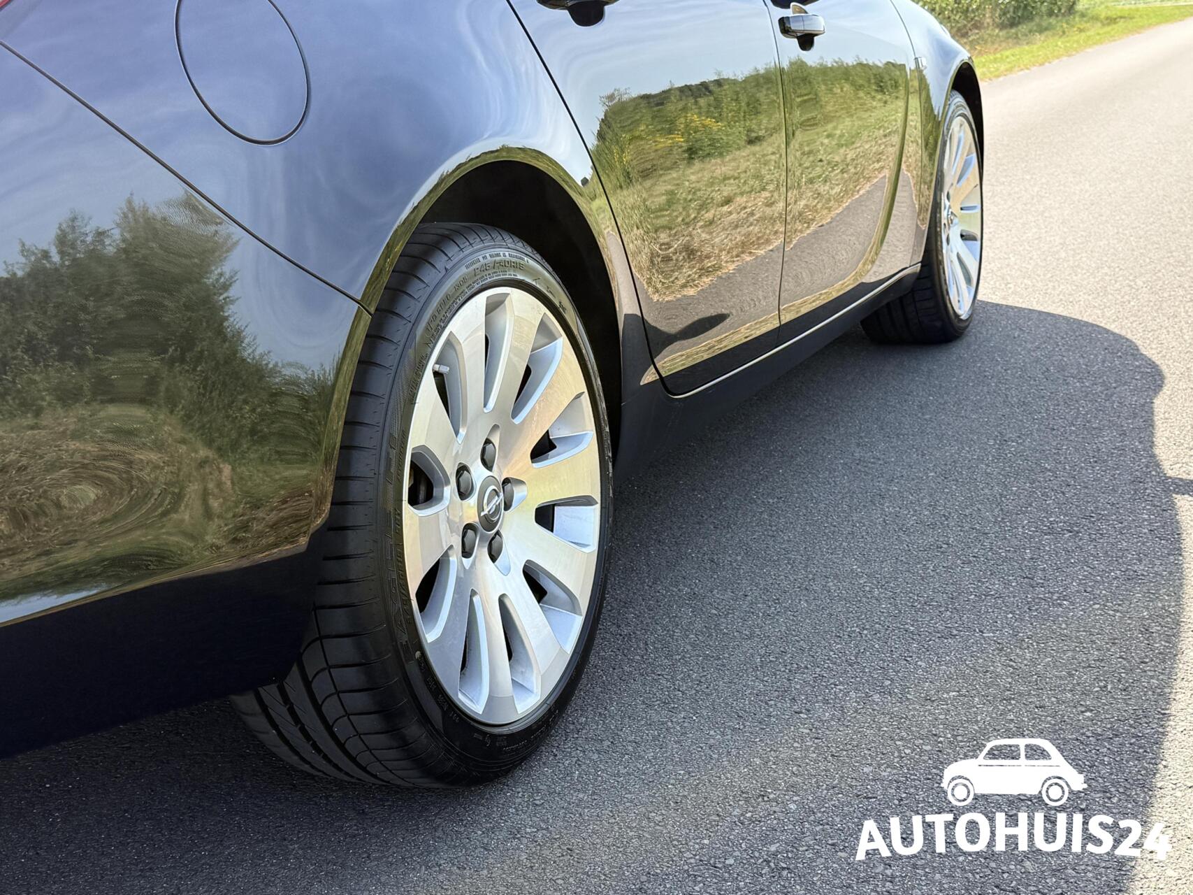 Foto van Opel Insignia Limousine HB