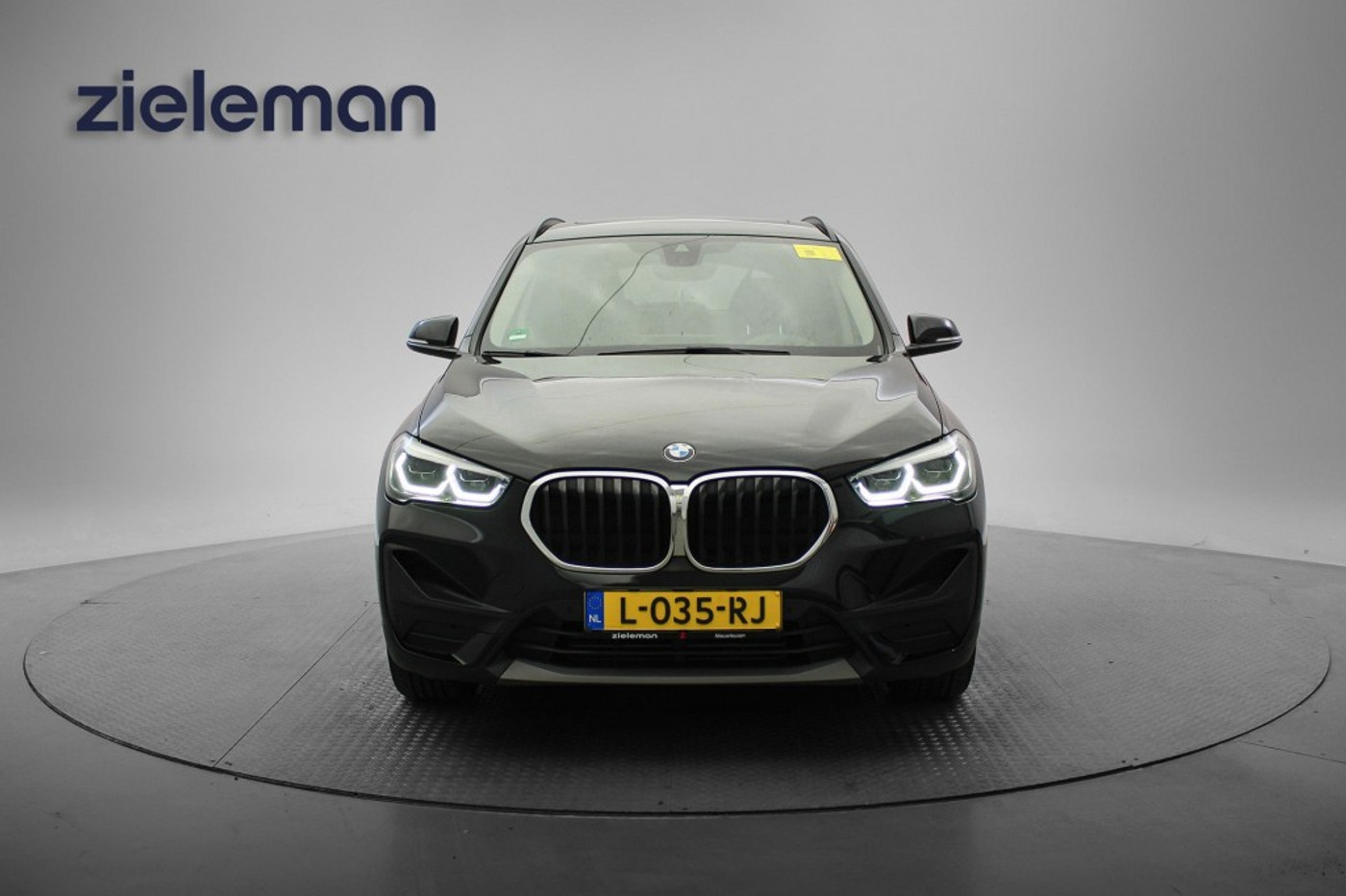 Foto van BMW X1 Sdrive18i