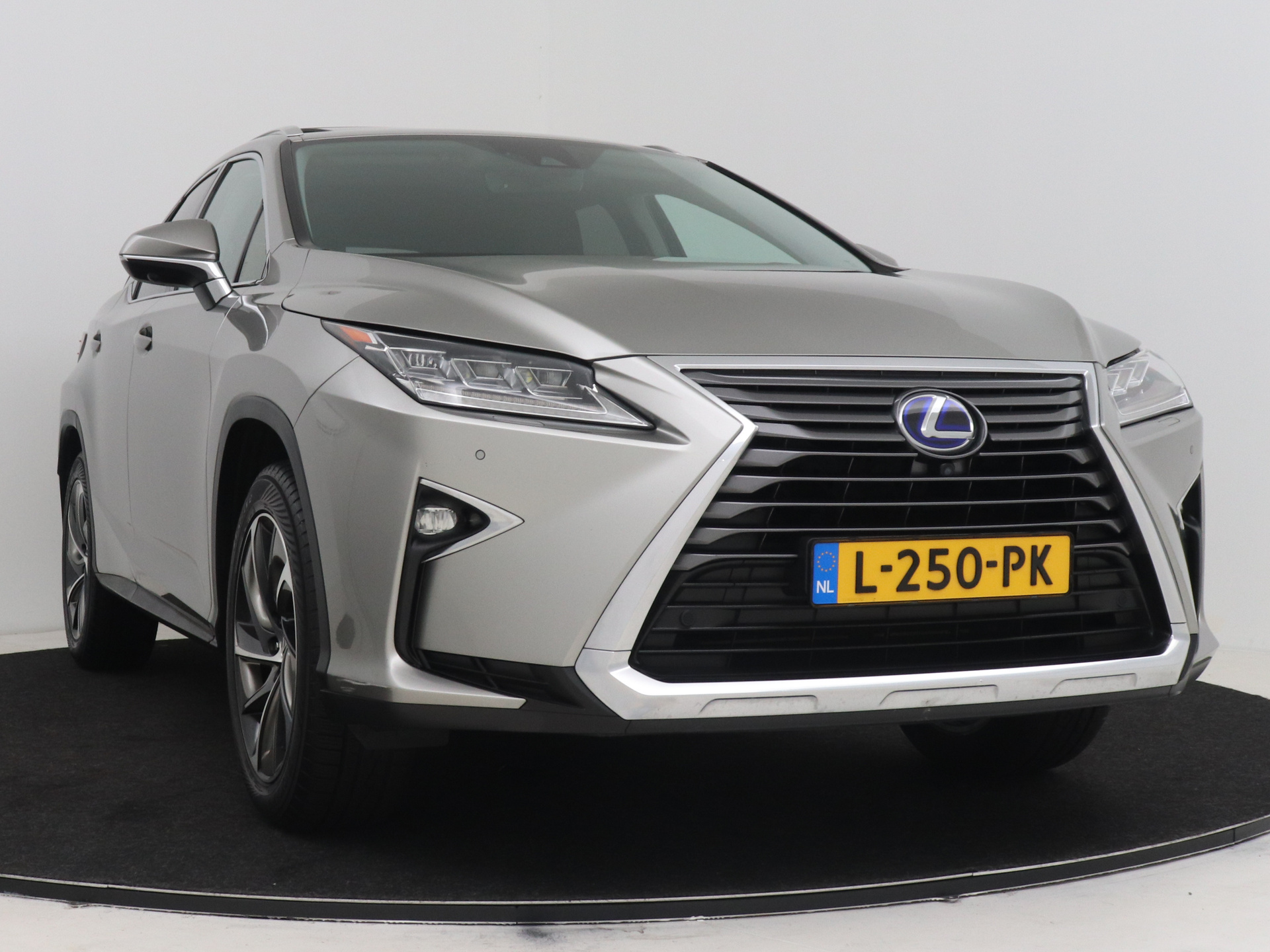 Foto van Lexus Lexus Rx450h