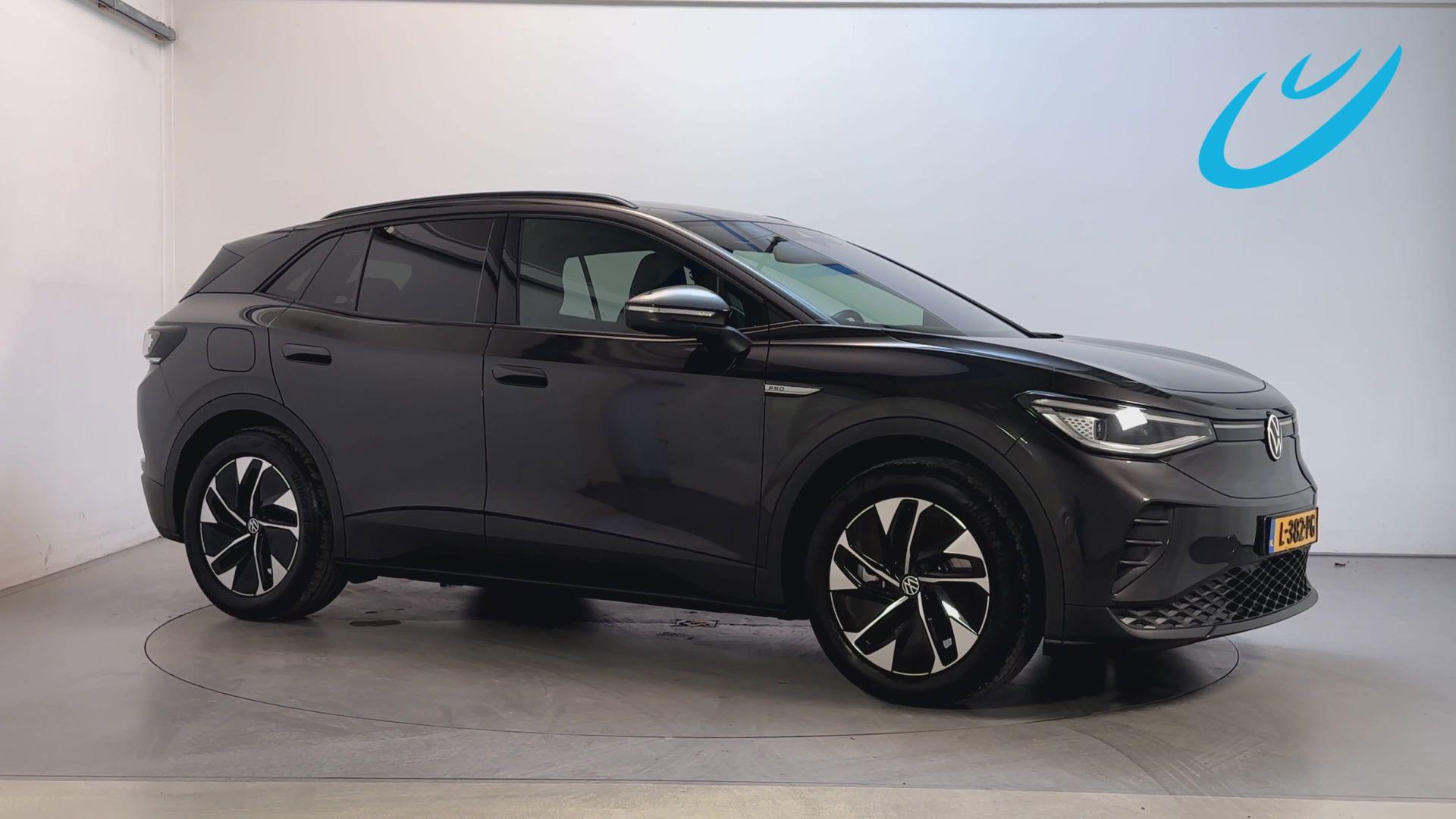 Volkswagen Id.4 Pro 150 KW Business 77 kWh SoH 93% Camera Stoelverwarming Navigatie App-Connect DAB+ 2021 - voorkant