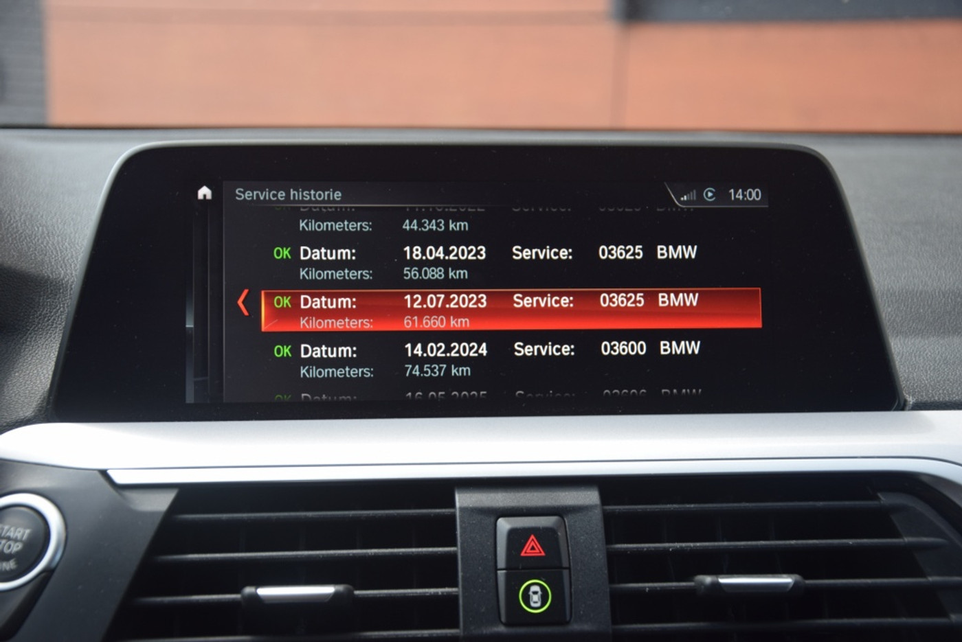 Foto van BMW X3 Xdrive20i