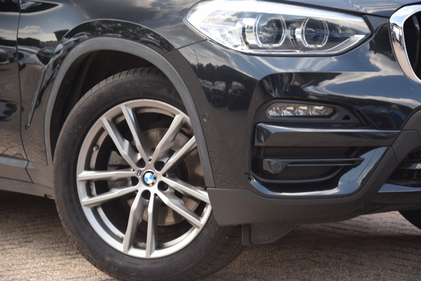 Foto van BMW X3 Xdrive20i