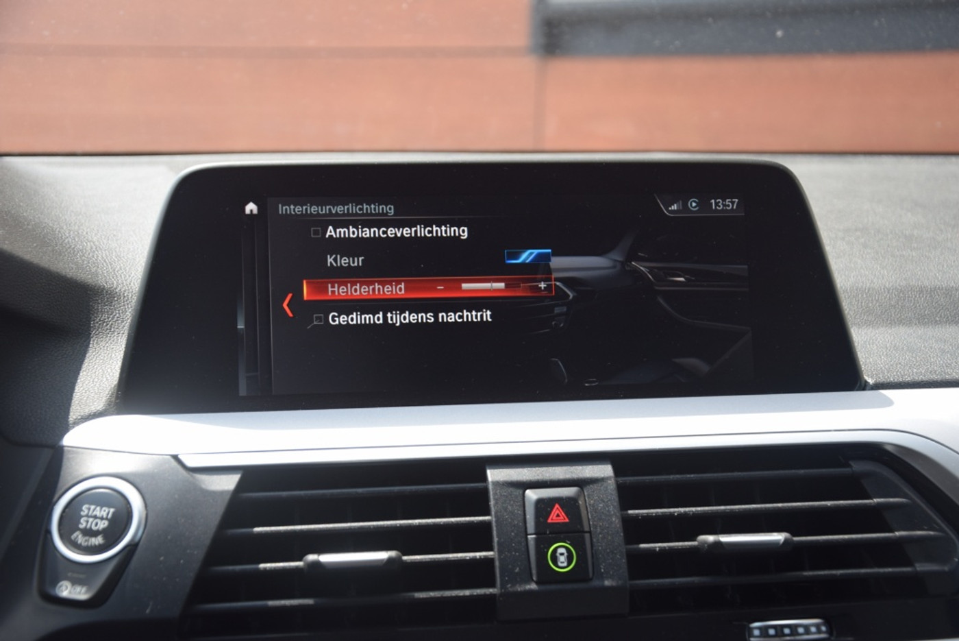 Foto van BMW X3 Xdrive20i