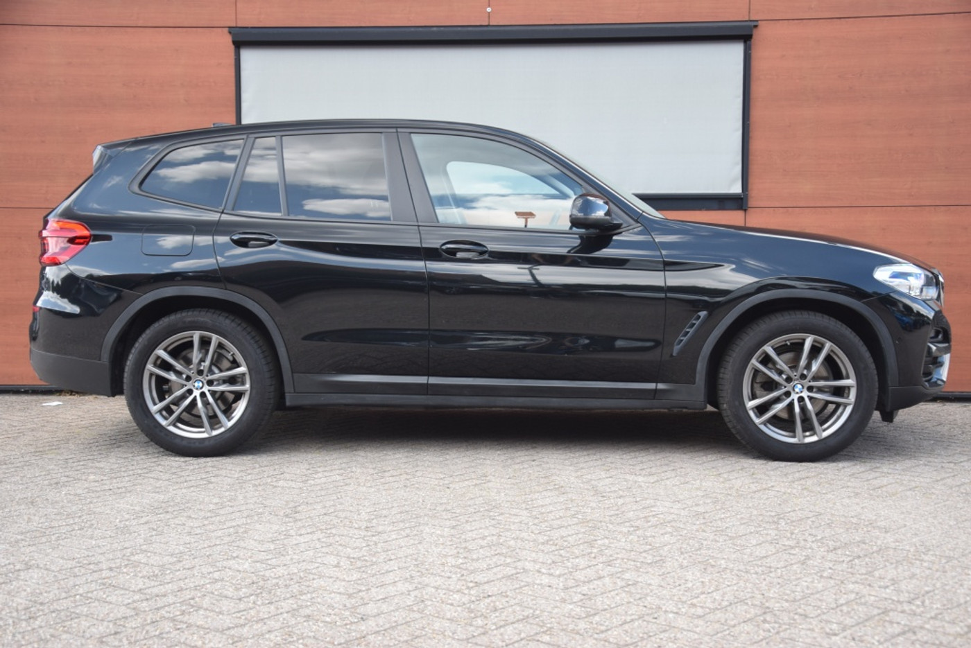 Foto van BMW X3 Xdrive20i