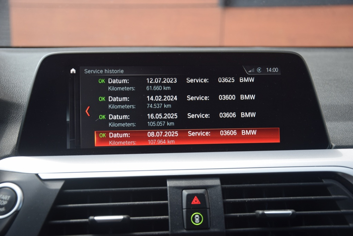 Foto van BMW X3 Xdrive20i