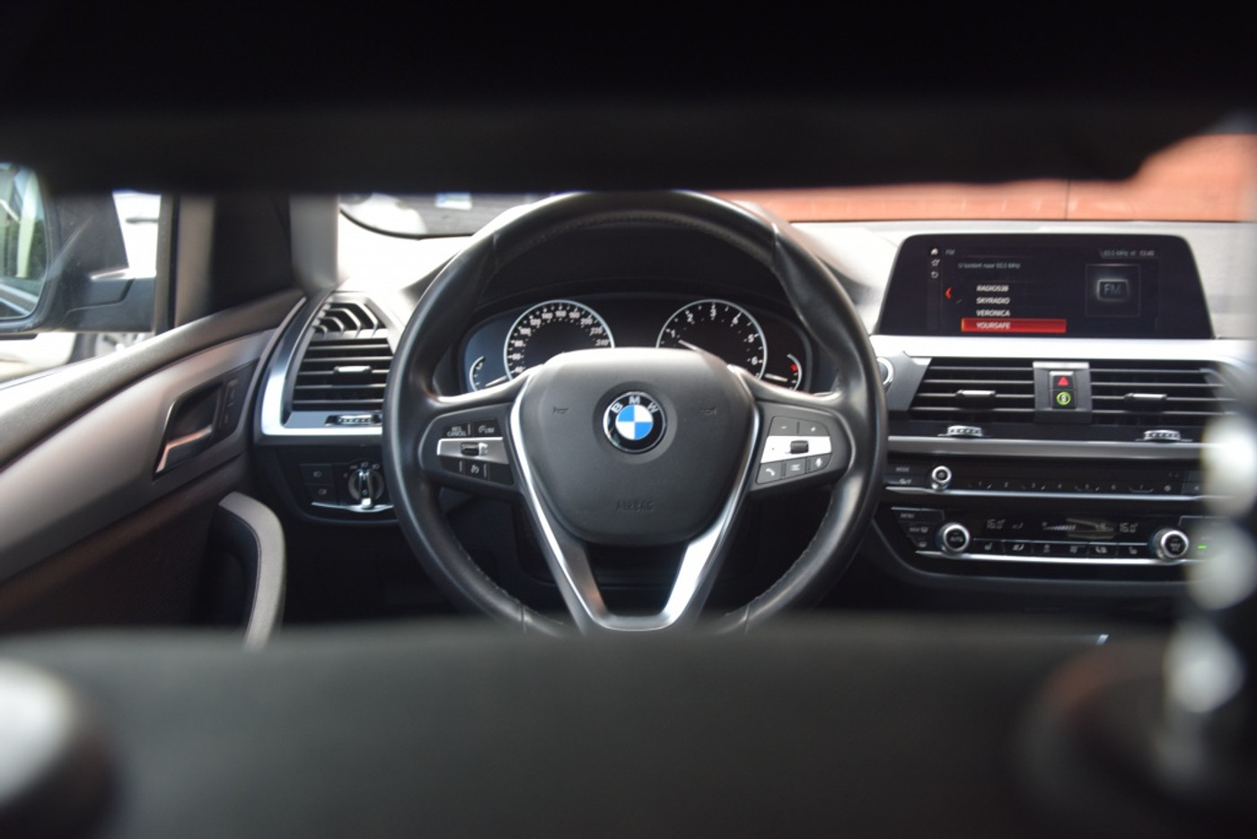 Foto van BMW X3 Xdrive20i