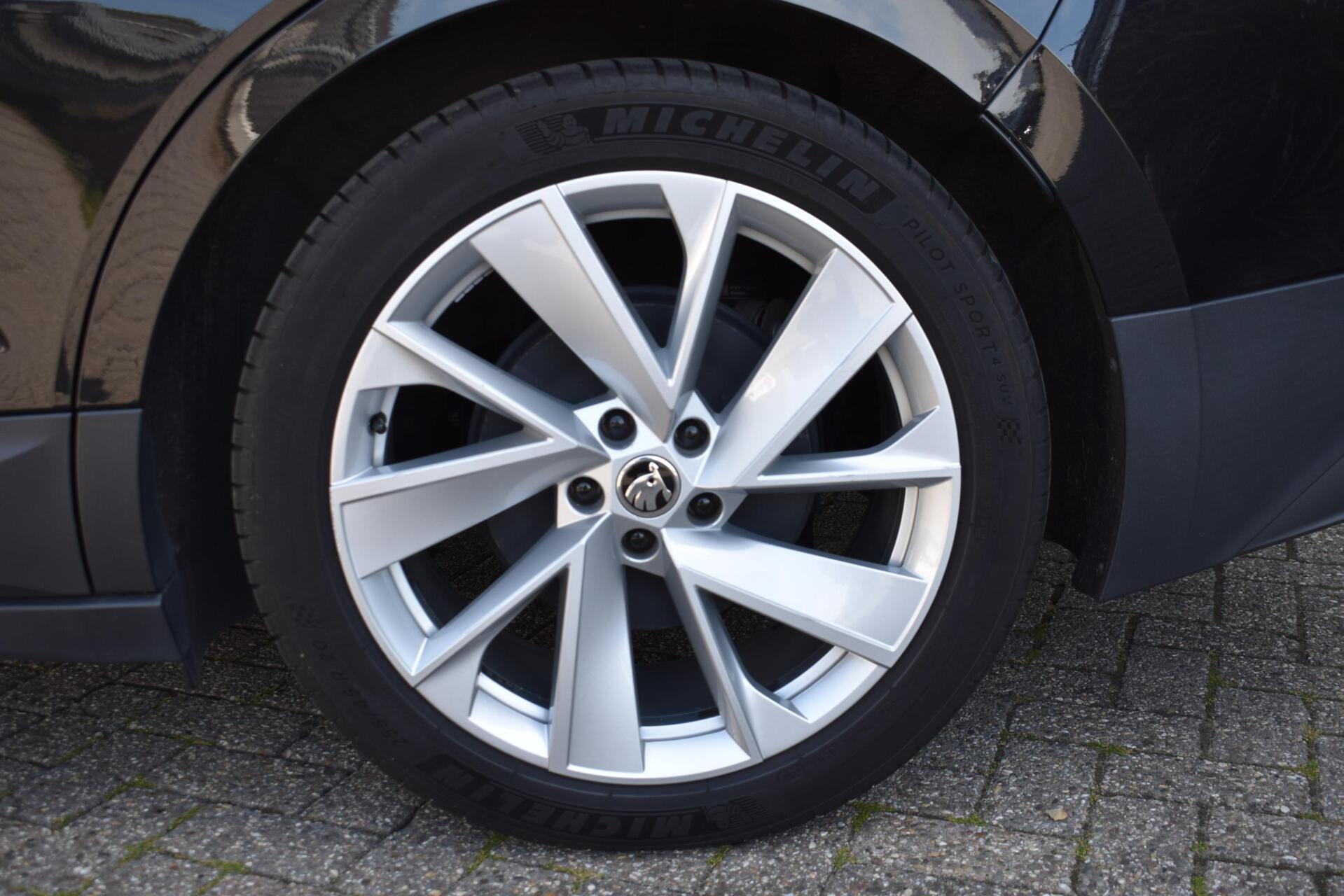 Foto van Skoda Enyaq 80