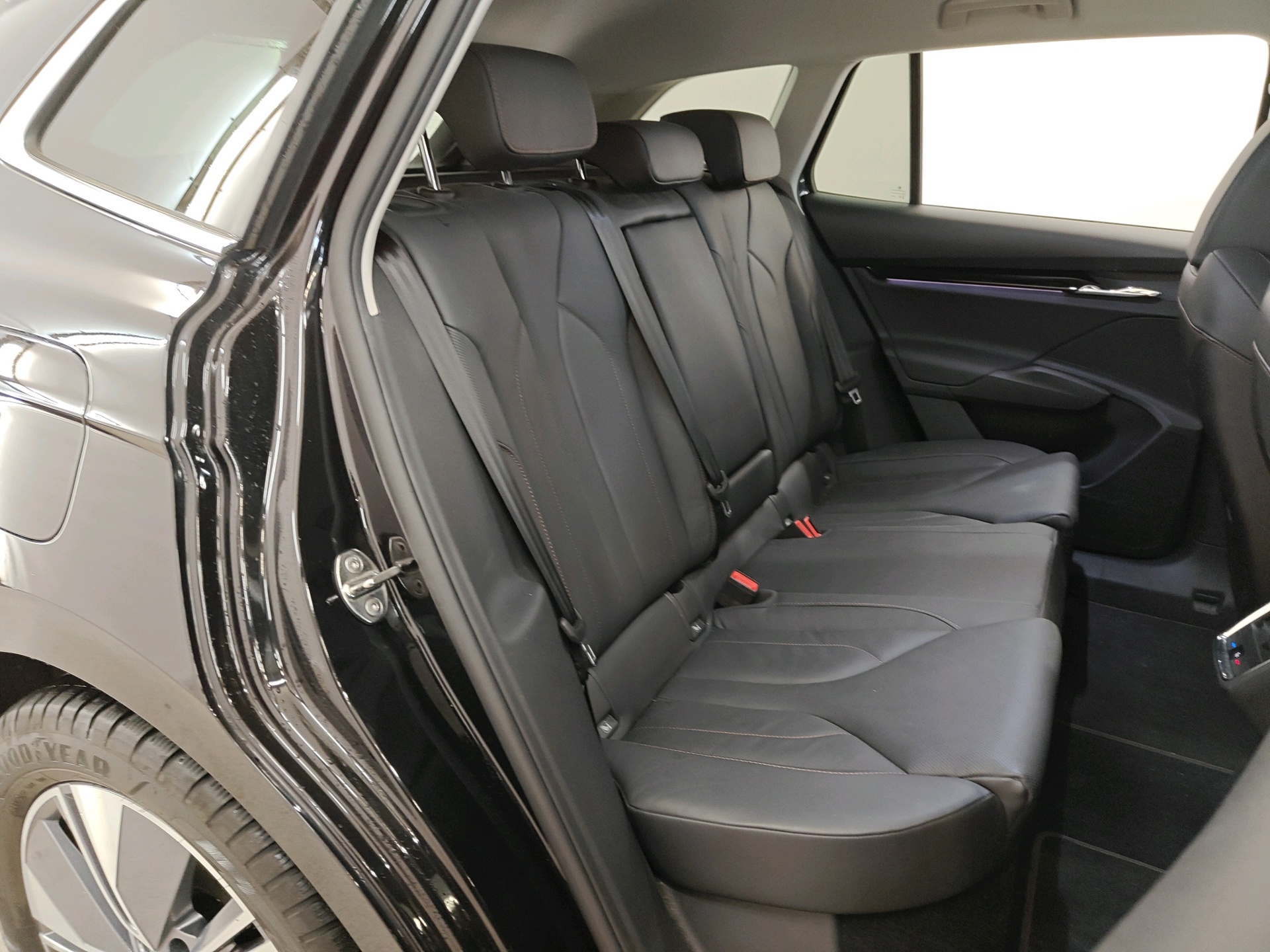 Foto van Skoda Enyaq 80