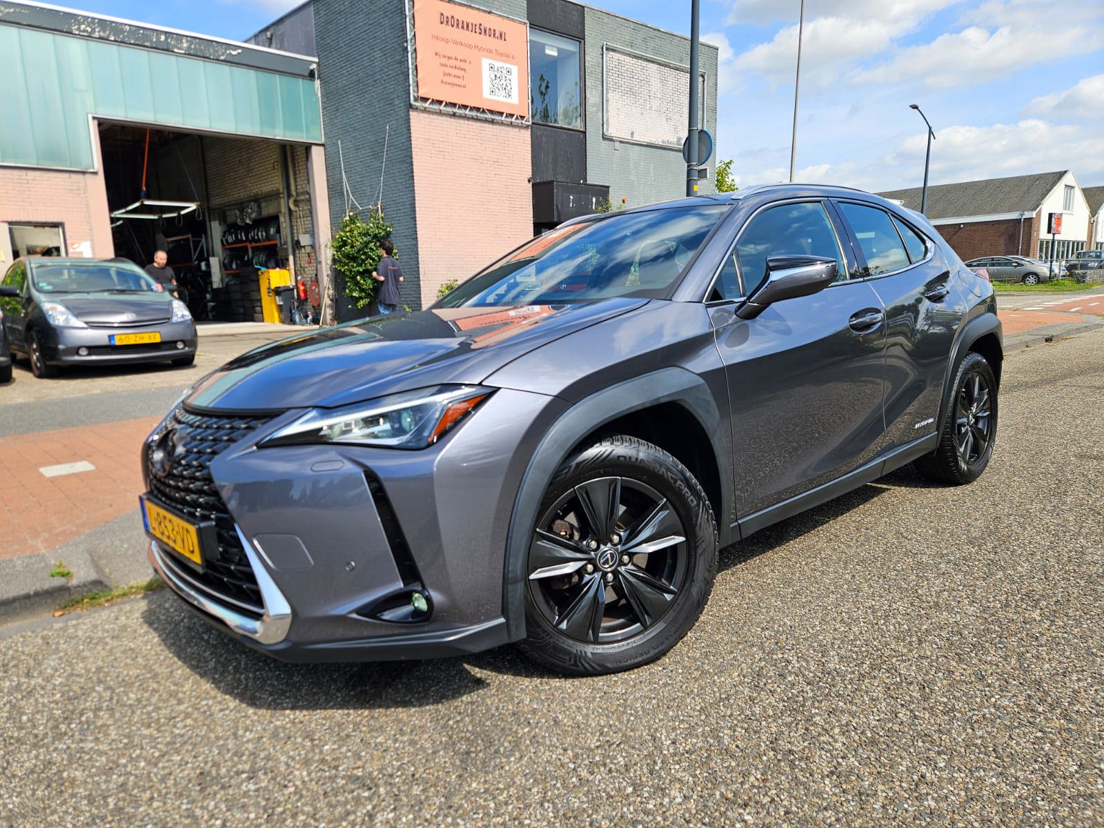 Lexus Lexus Ux250h 250h Business Line Pro GARANTIE 2020 - voorkant
