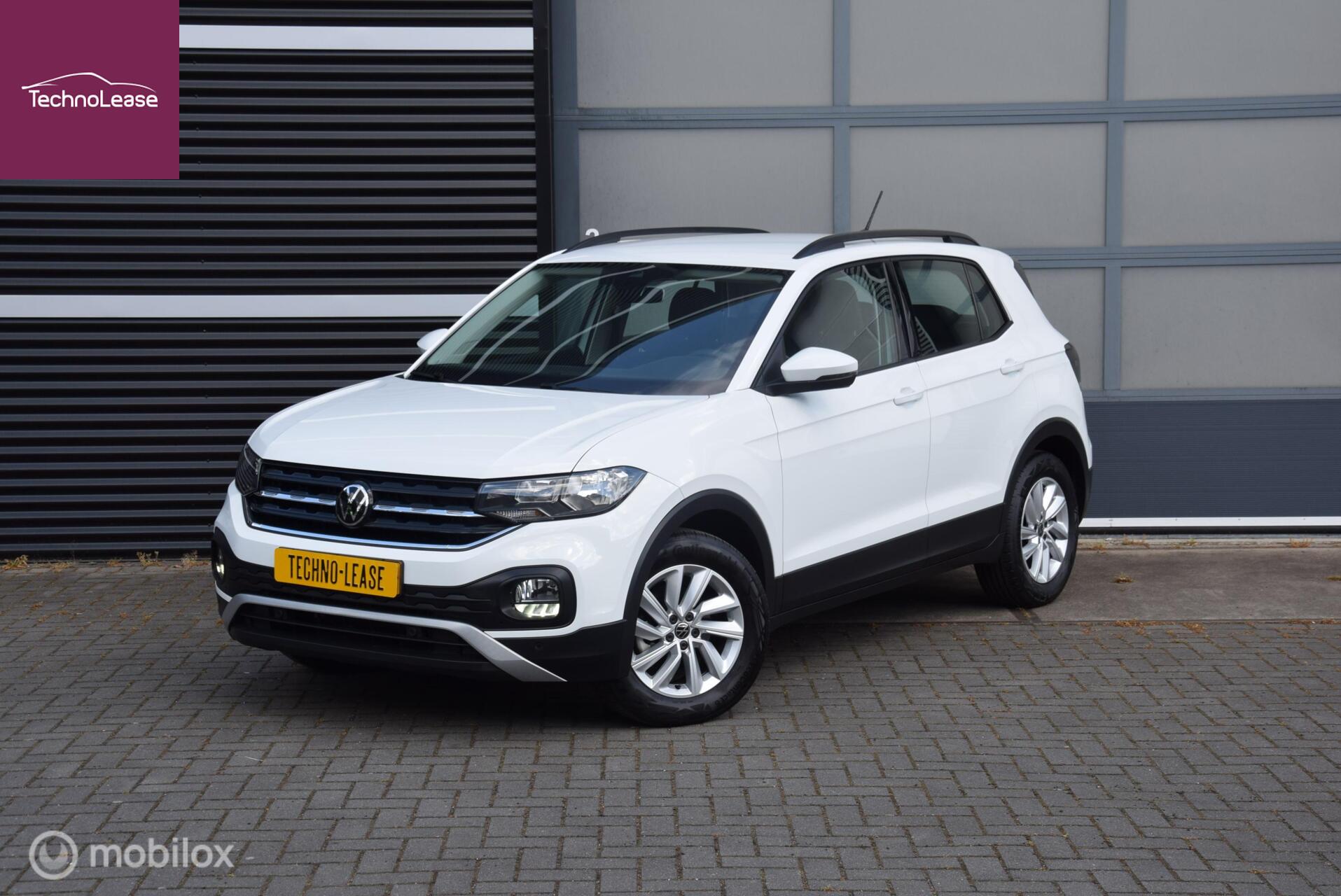 Volkswagen T-cross 1.0 TSI Life Apple carplay ACC PDC 2021 - voorkant