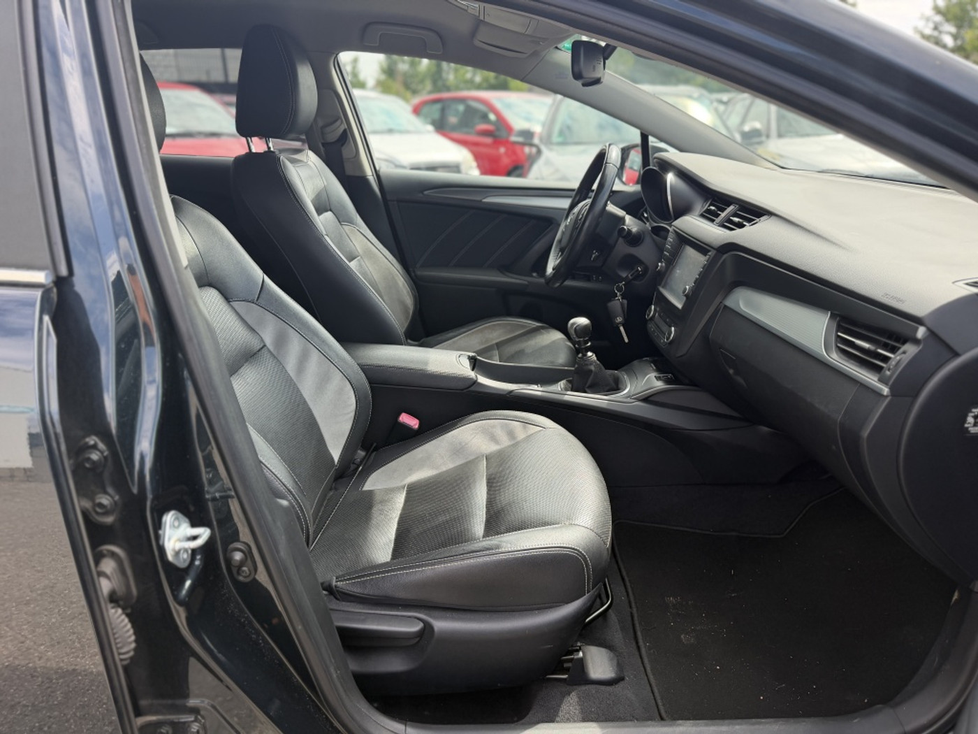 Foto van Toyota Toyota Avensis
