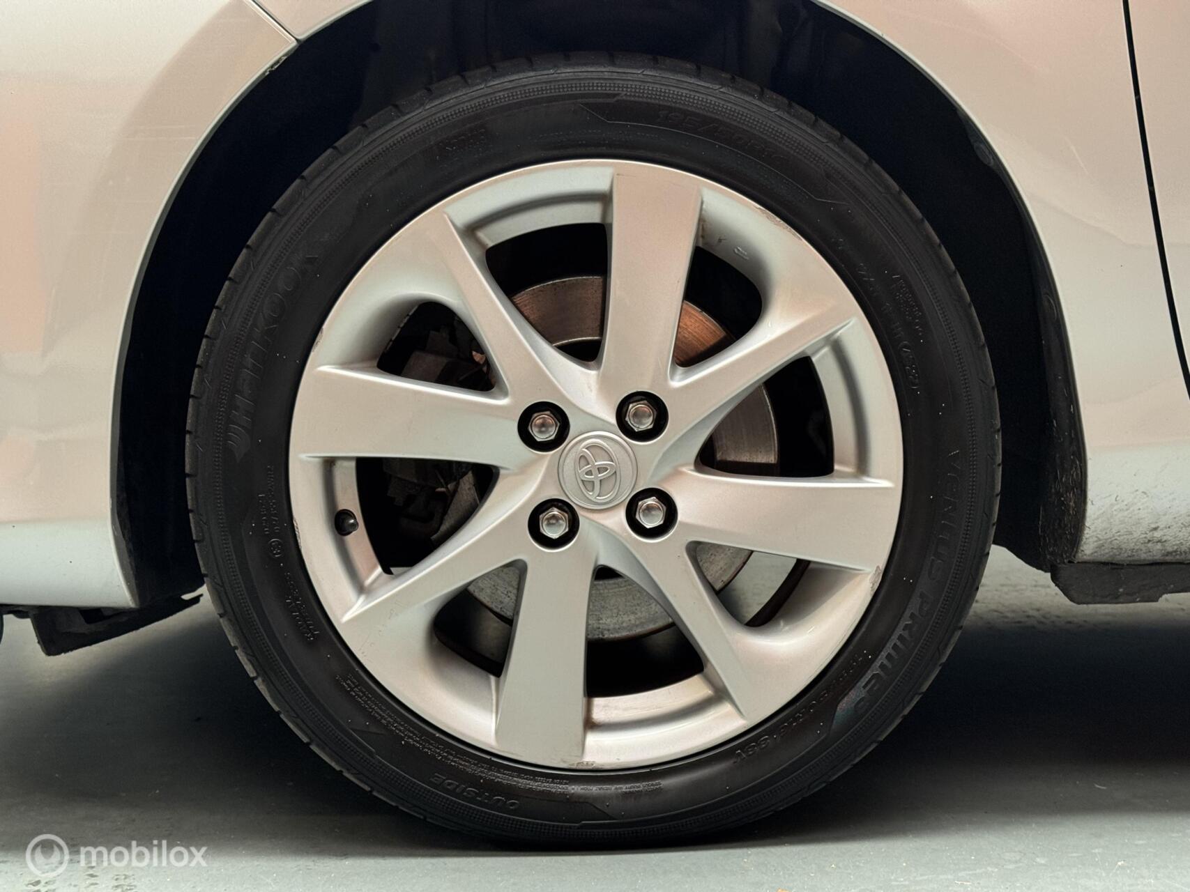 Foto van Toyota Toyota Yaris Hybrid