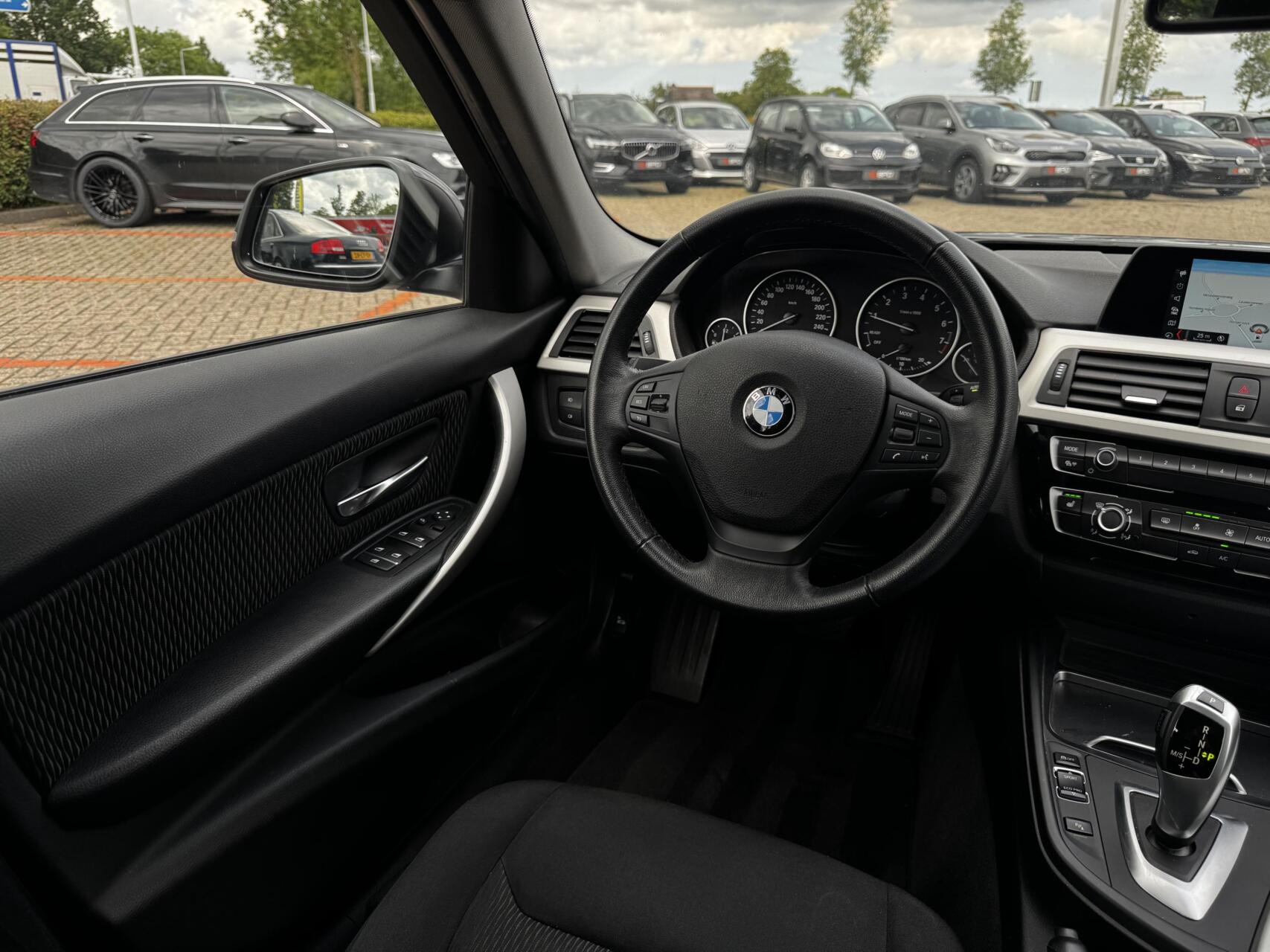 Foto van BMW 318i