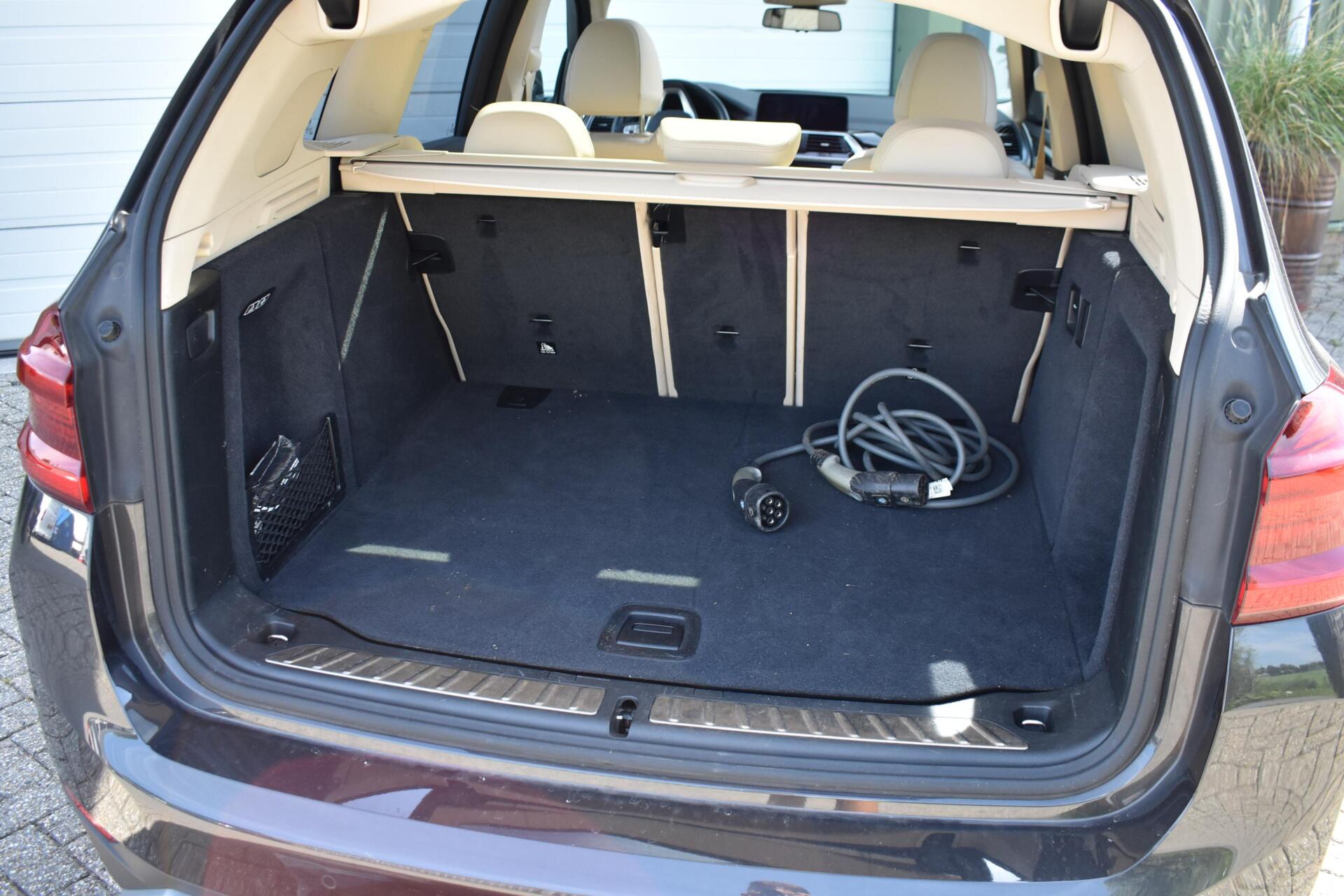 Foto van BMW Ix3
