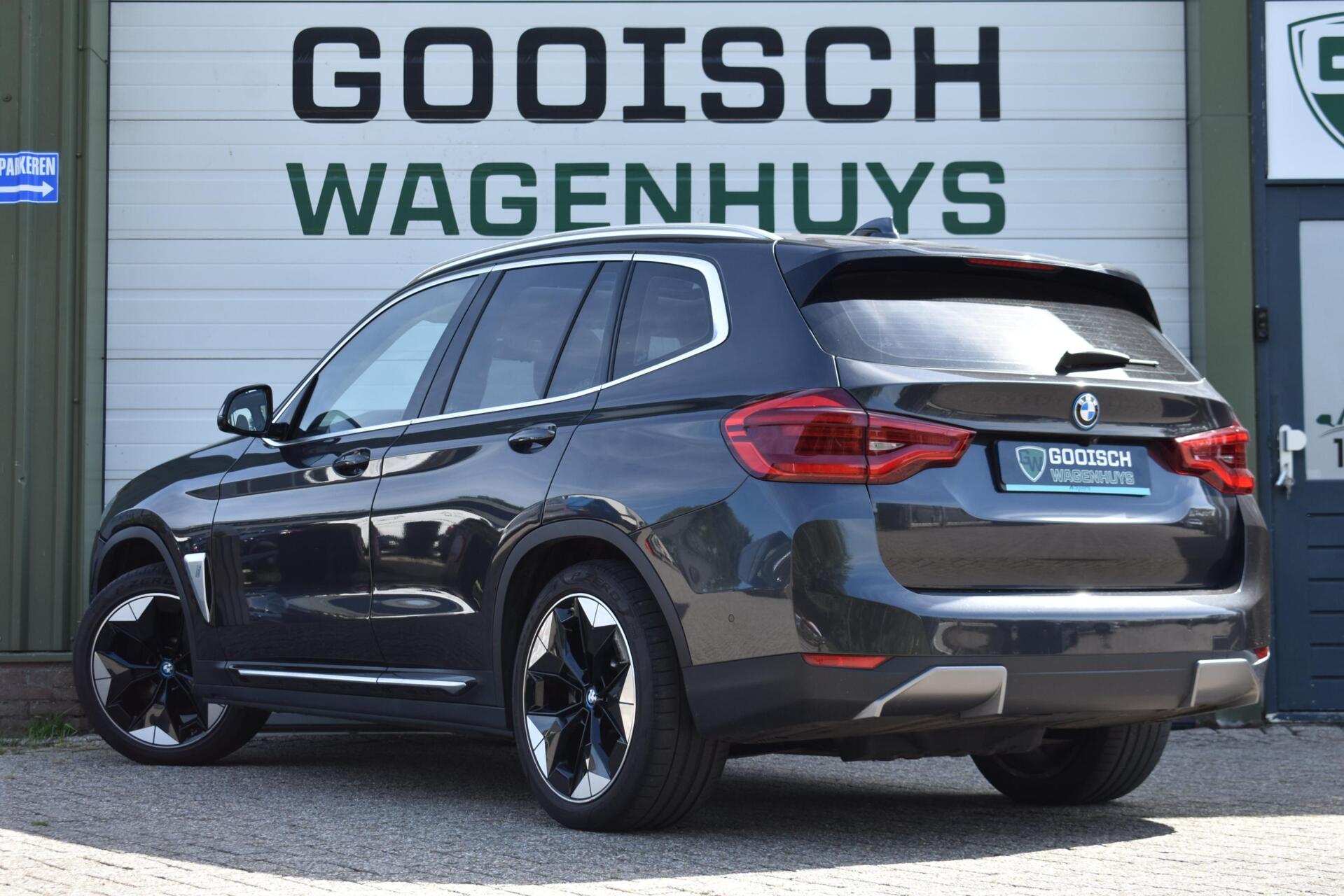 Foto van BMW Ix3