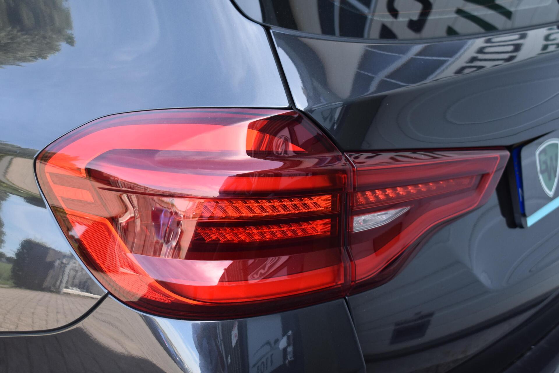 Foto van BMW Ix3