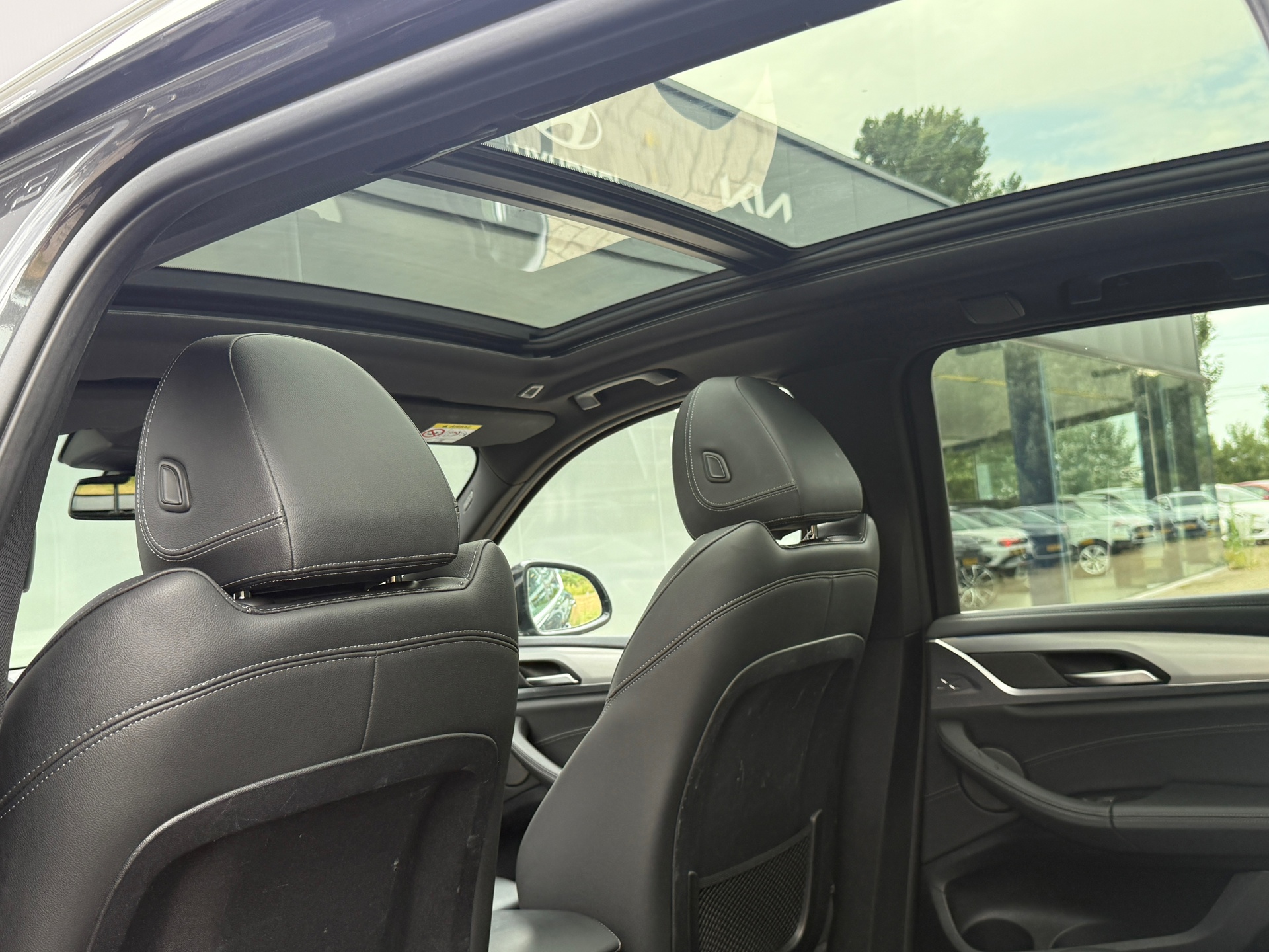 Foto van BMW Ix3