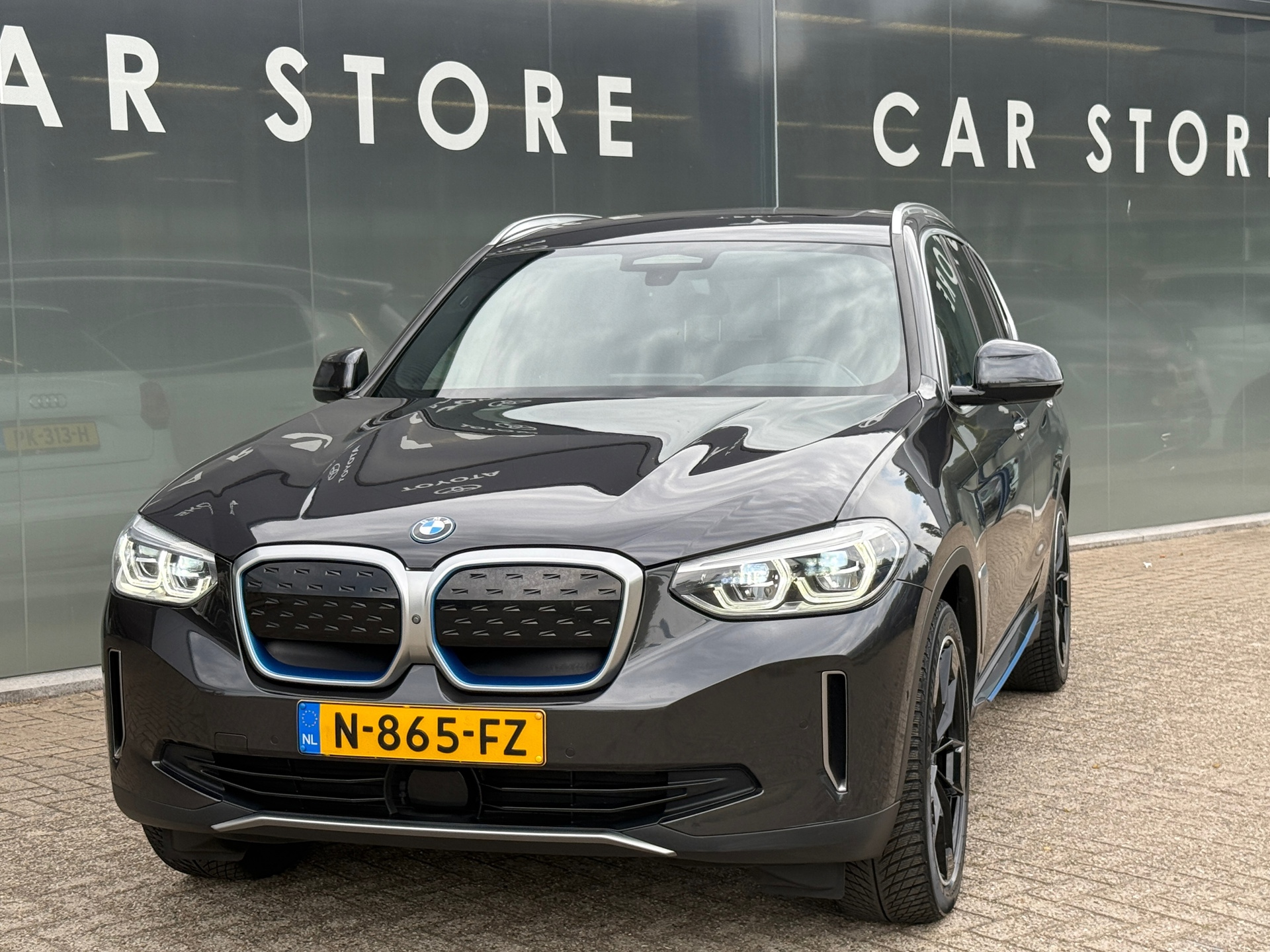 Foto van BMW Ix3