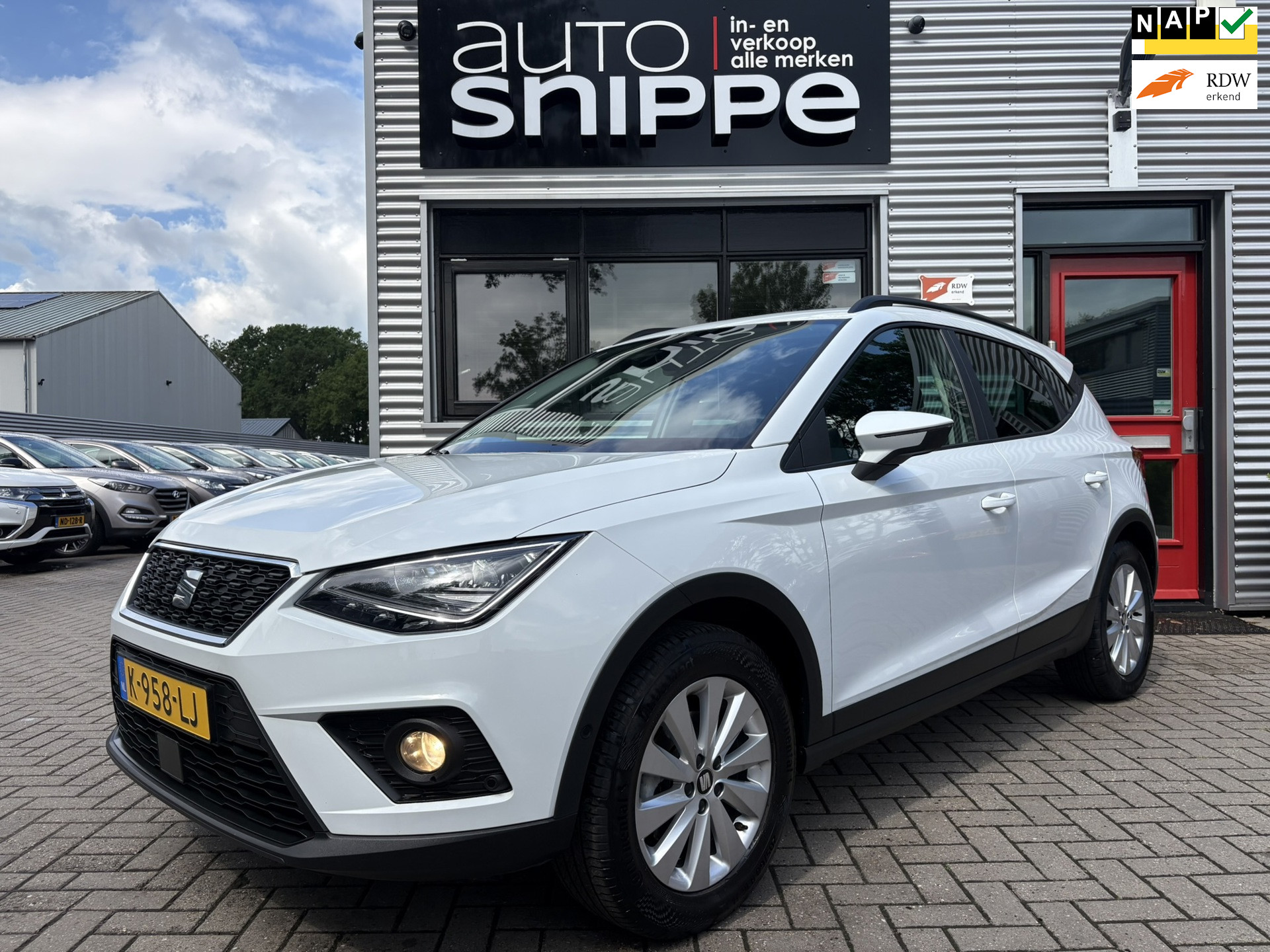 Seat Arona 1.0 TSI Style Business Intense Plus -ADAPTIVE CRUISE-VIRTUAL COCKPIT-STOELVERWARMING-KEYLESS-APPLE CARPLAY/ANDROID AUTO 2021 - voorkant