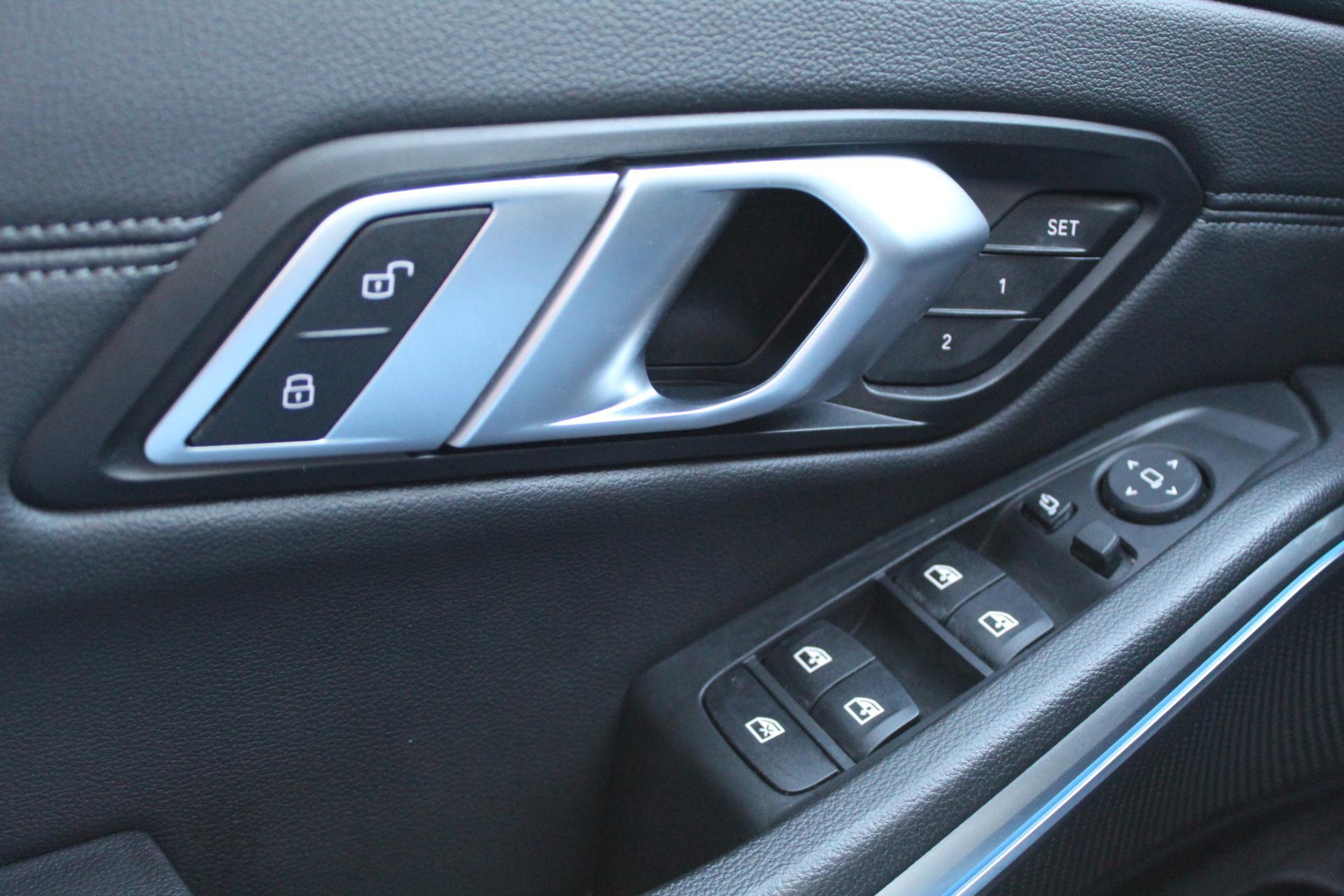 Foto van BMW 330e xDrive