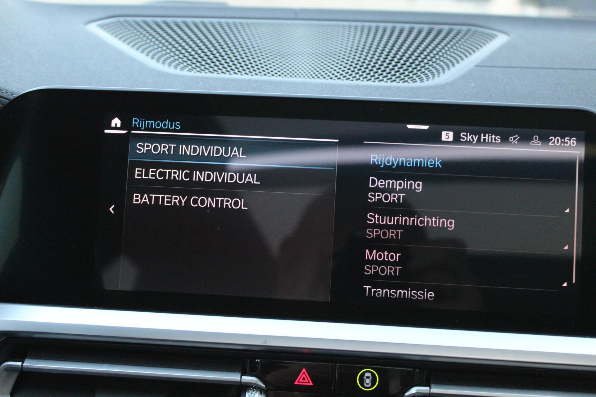 Foto van BMW 330e xDrive