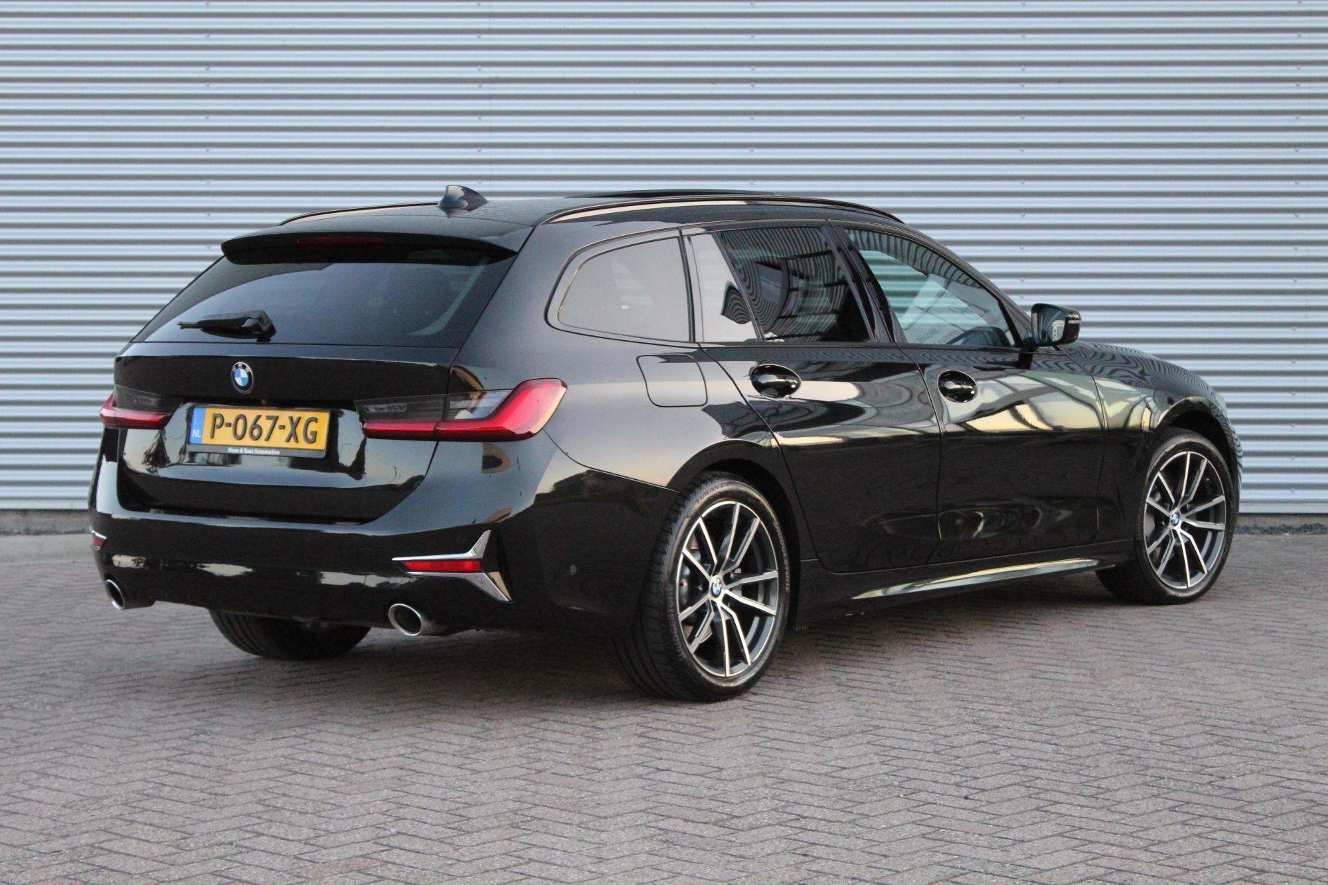 Foto van BMW 330e xDrive