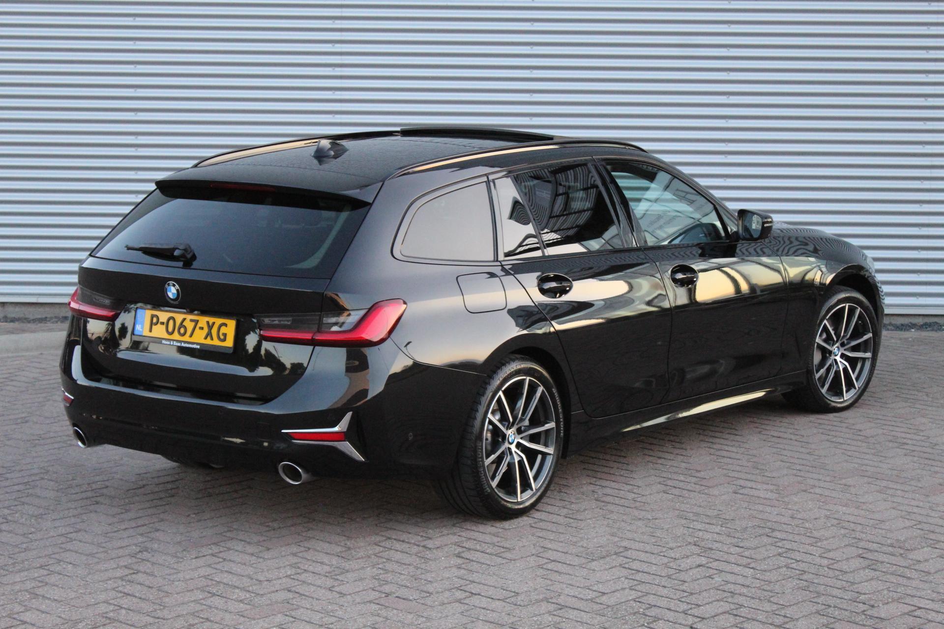 Foto van BMW 330e xDrive
