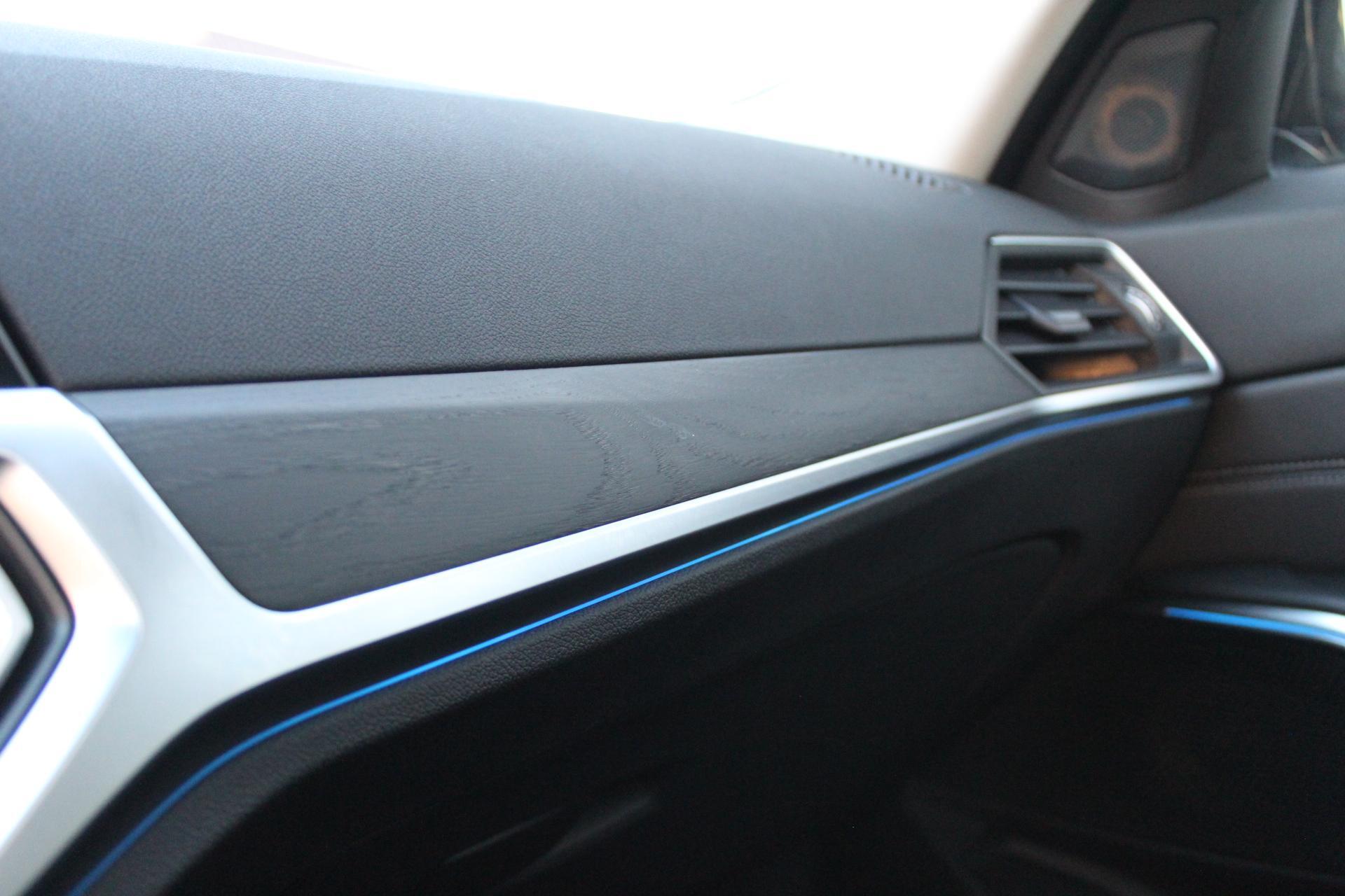 Foto van BMW 330e xDrive