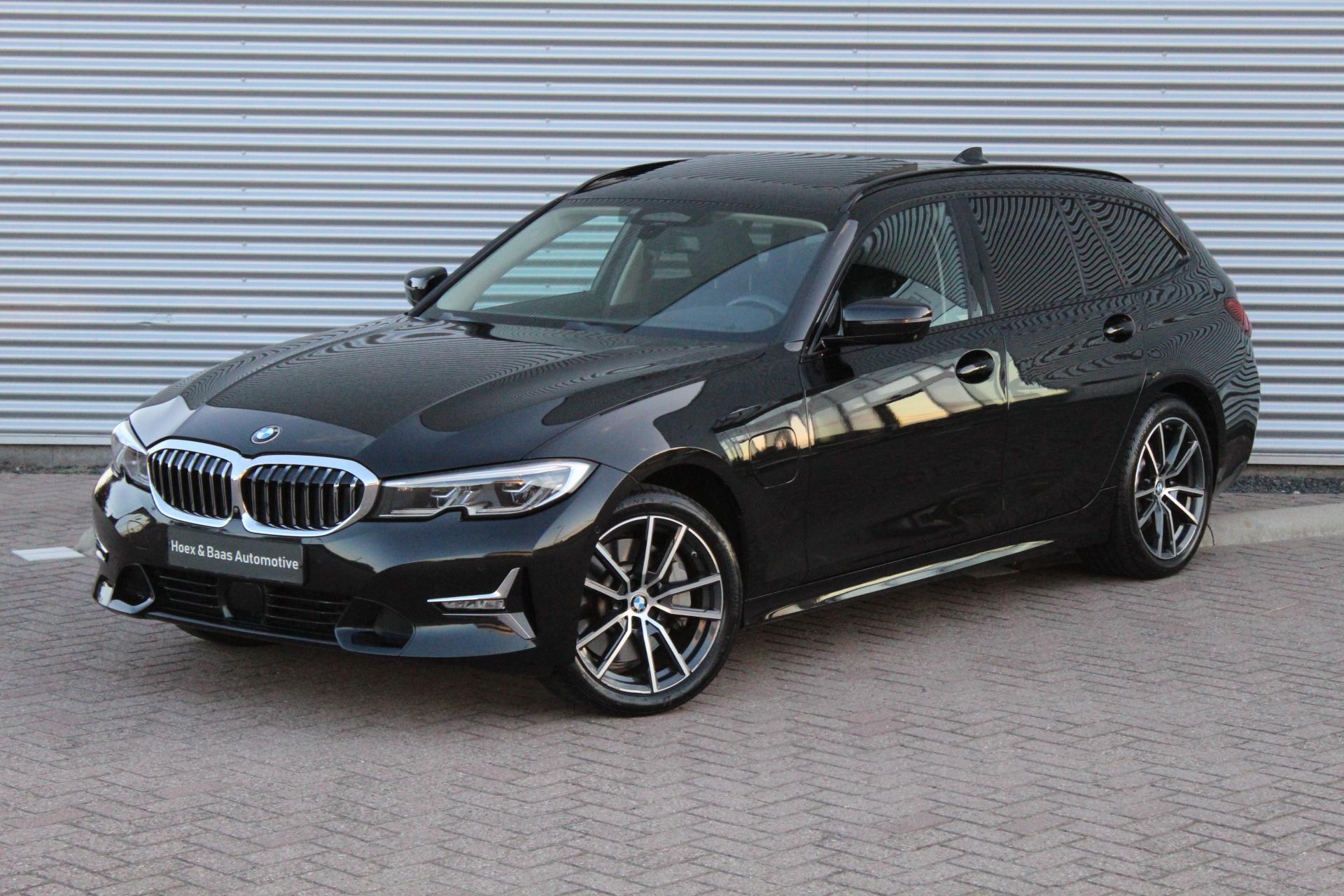 Foto van BMW 330e xDrive