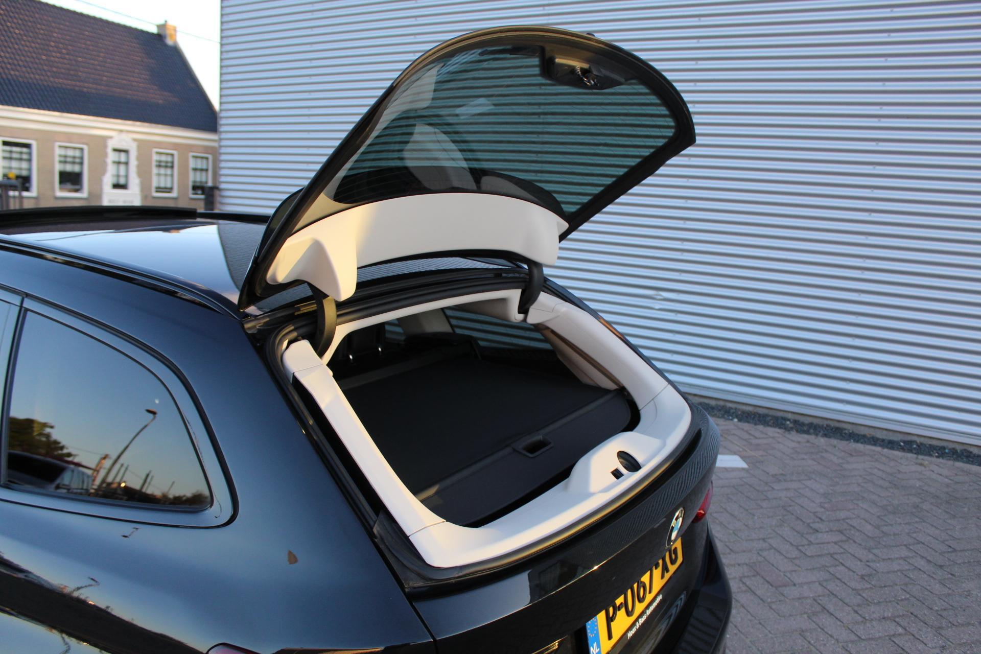 Foto van BMW 330e xDrive