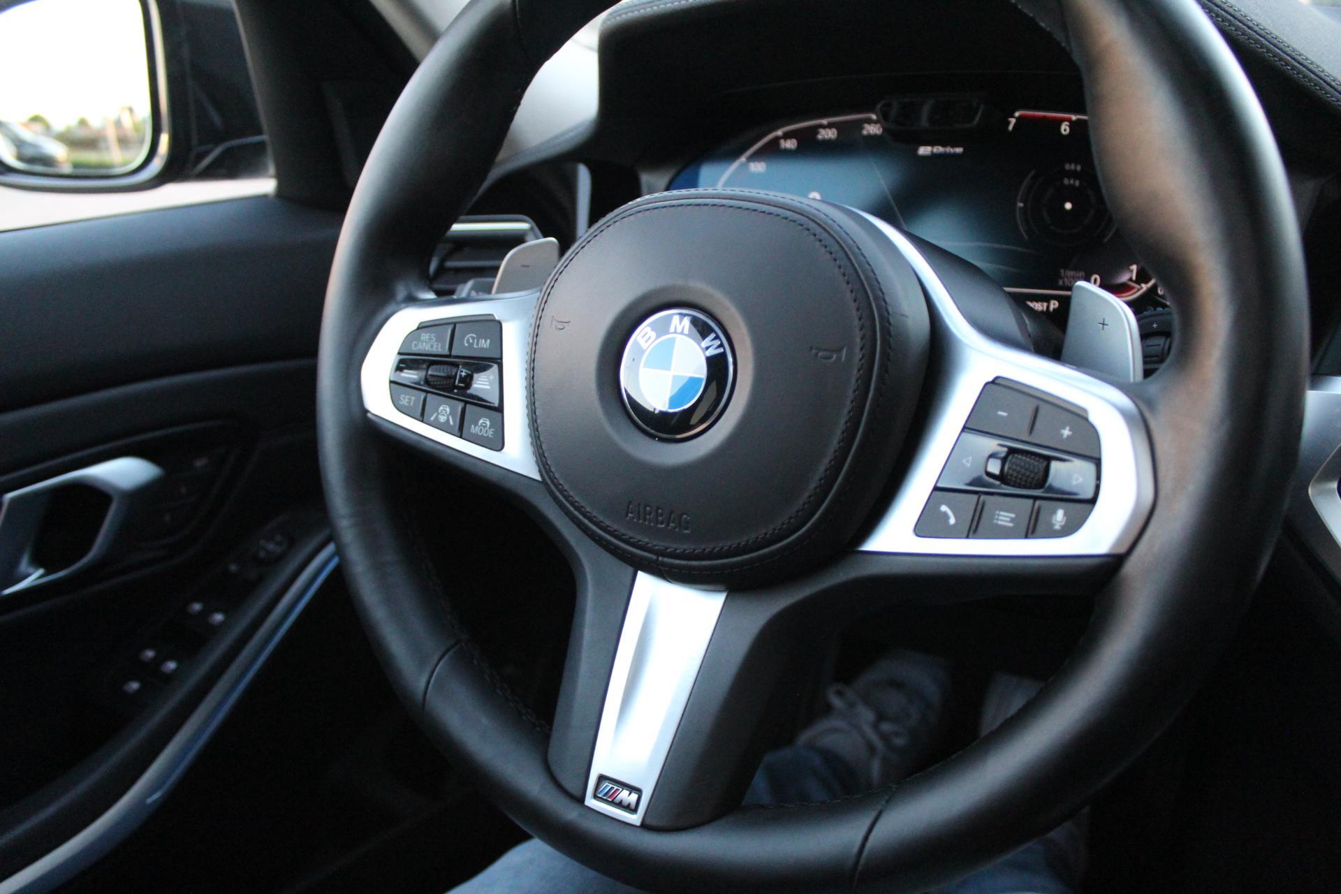 Foto van BMW 330e xDrive