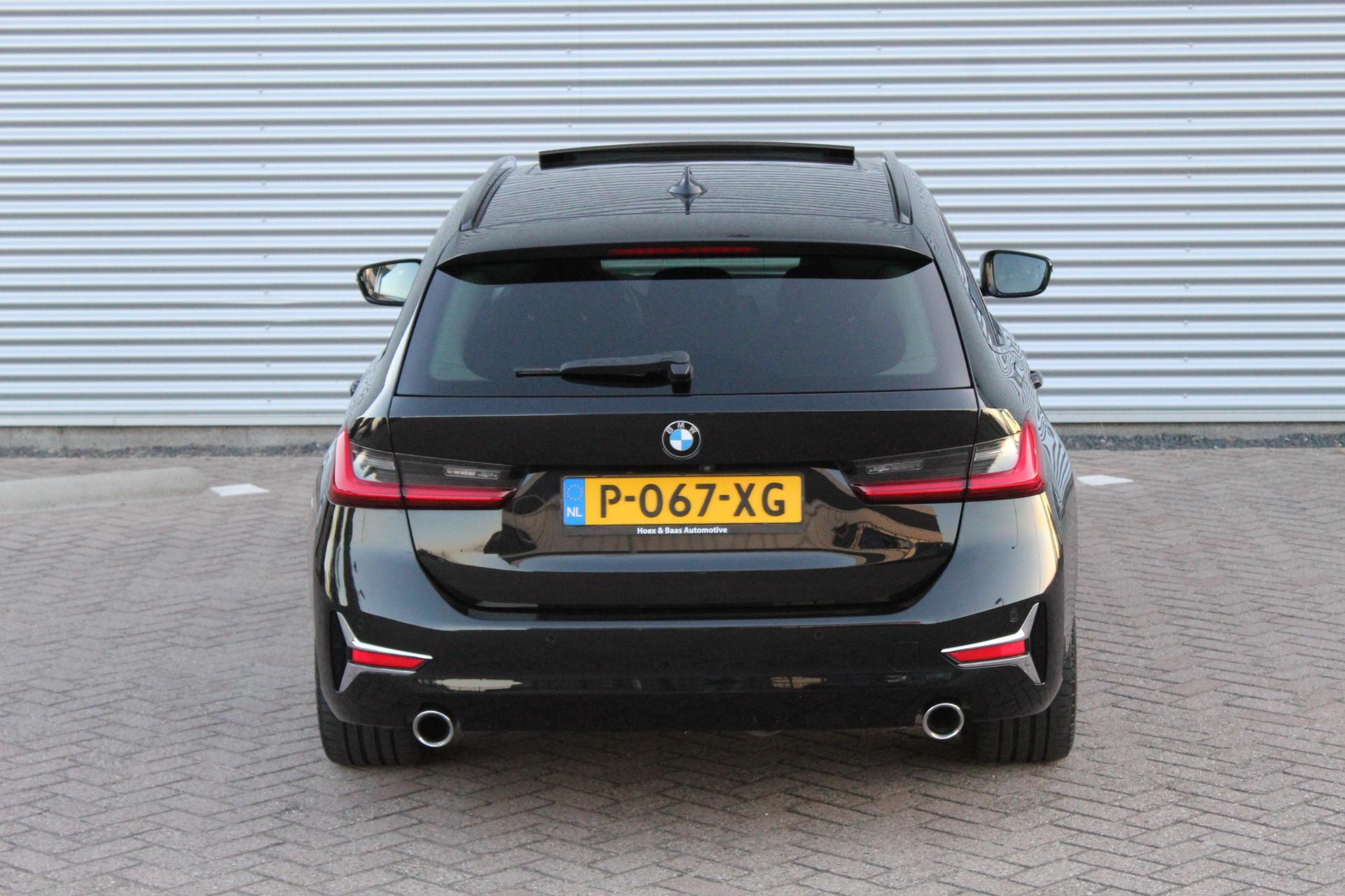 Foto van BMW 330e xDrive