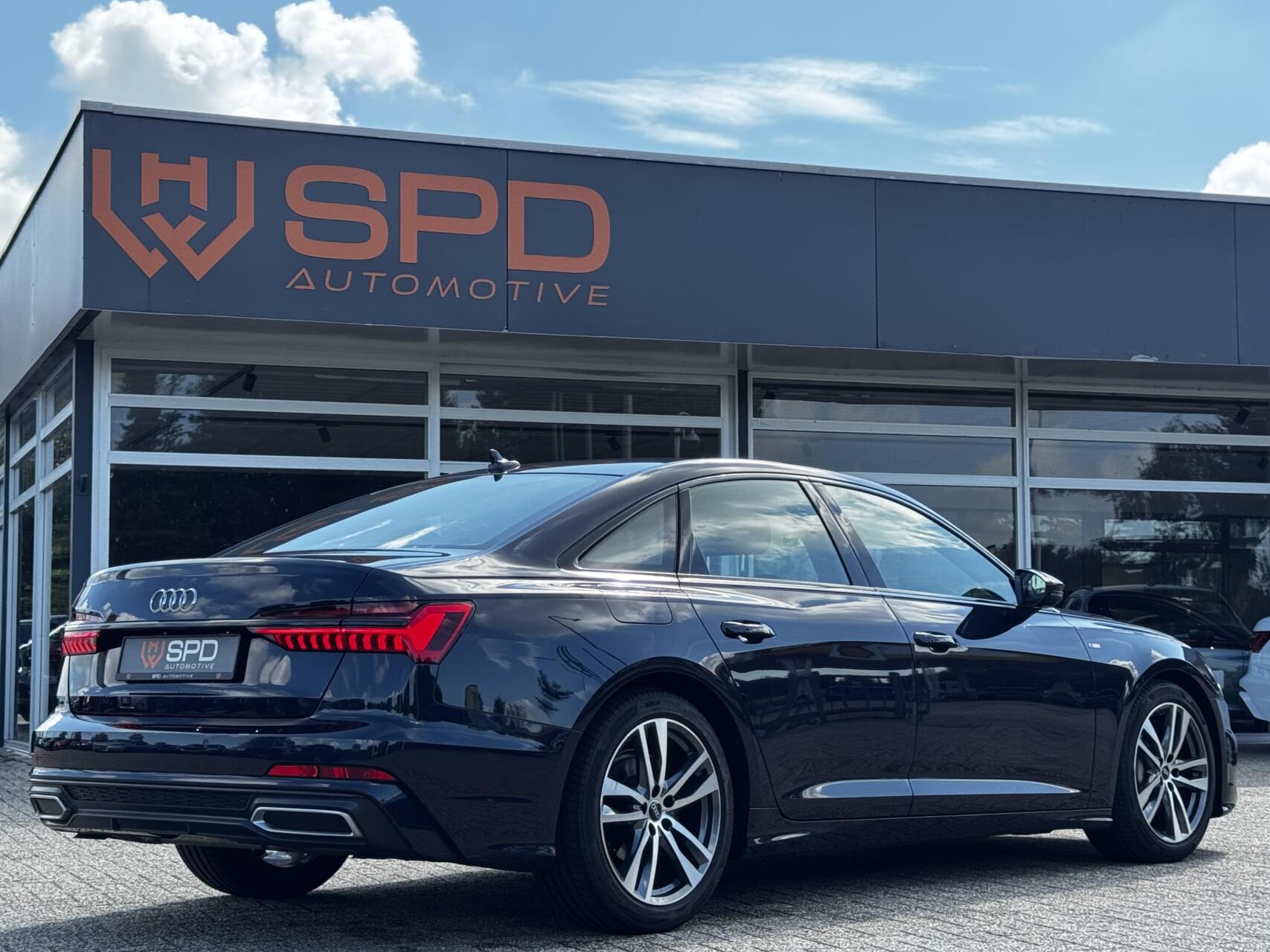 Foto van Audi A6 Limousine