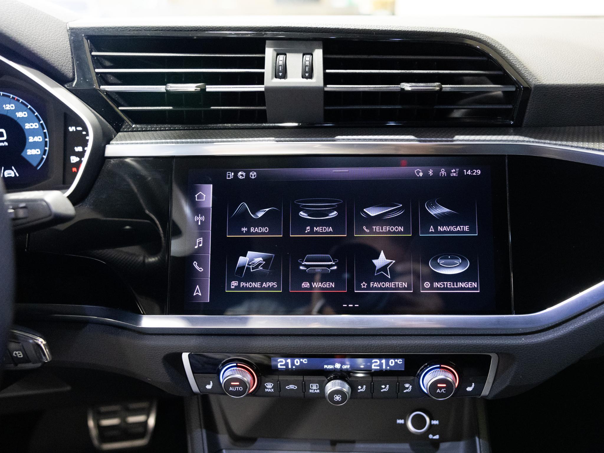 Foto van Audi Q3 Sportback E-tron